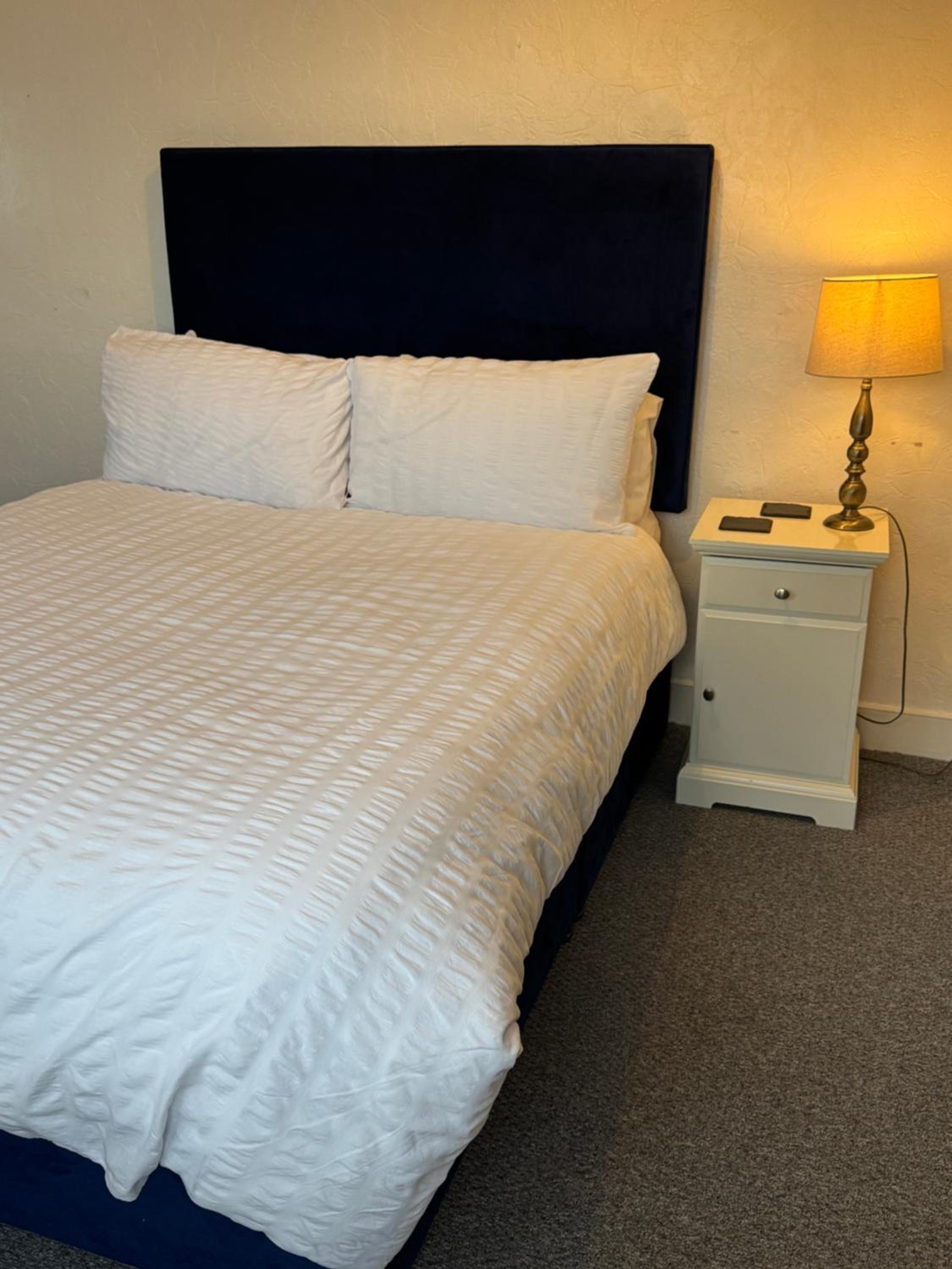 Double Room with Shared Bathroom photo 2
