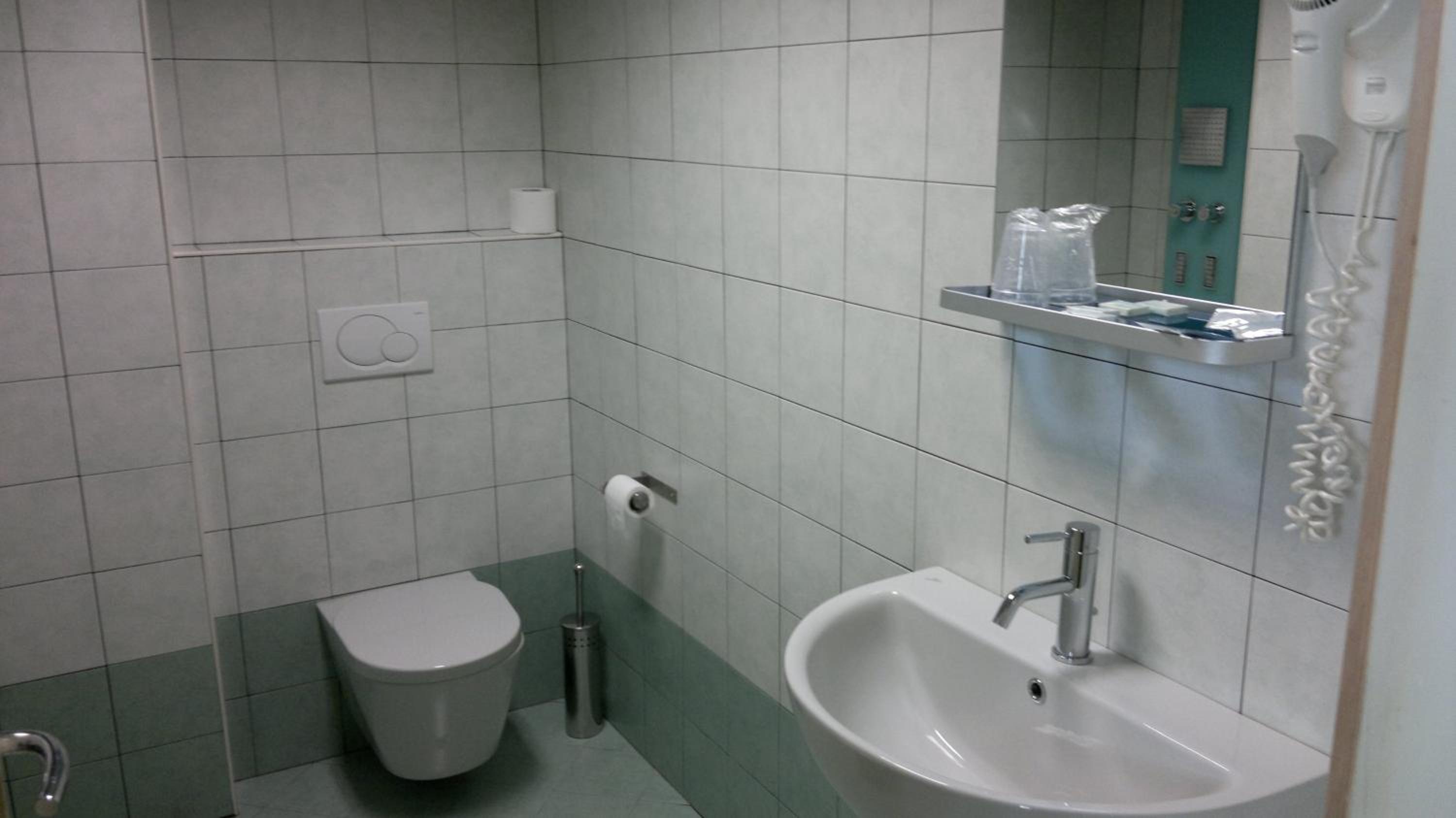 Single Room photo 3