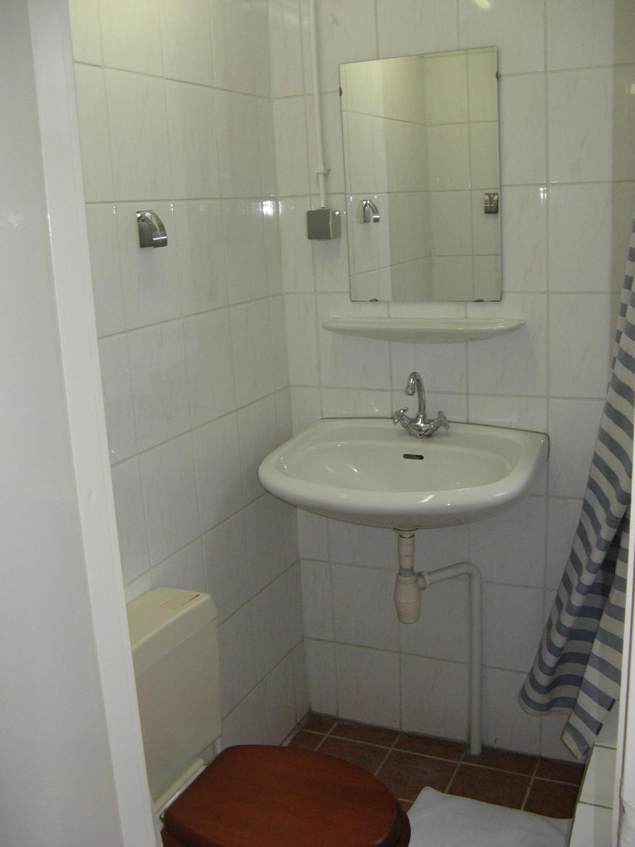 Comfort Single Room with Shower photo 3