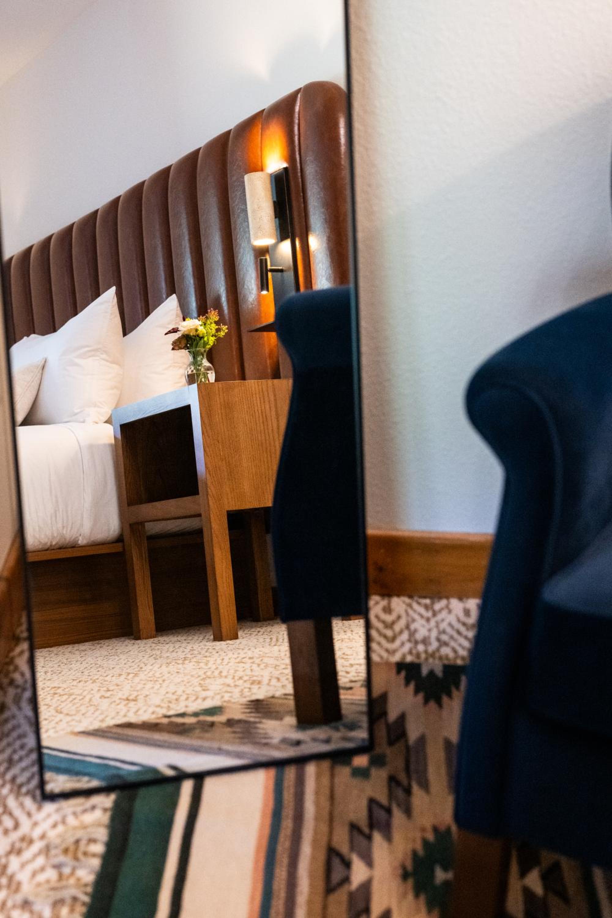 Standard King Room photo 3