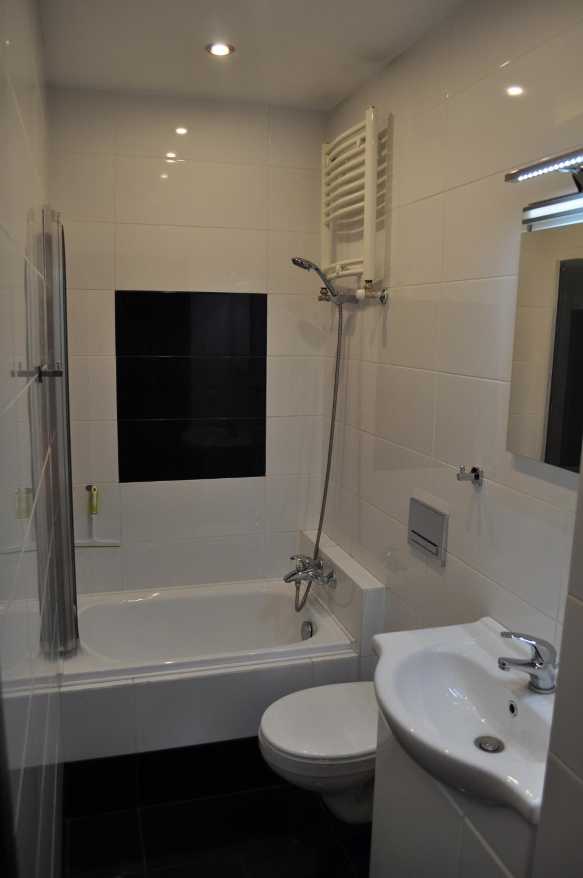 Two-Bedroom Apartment - Photo 4