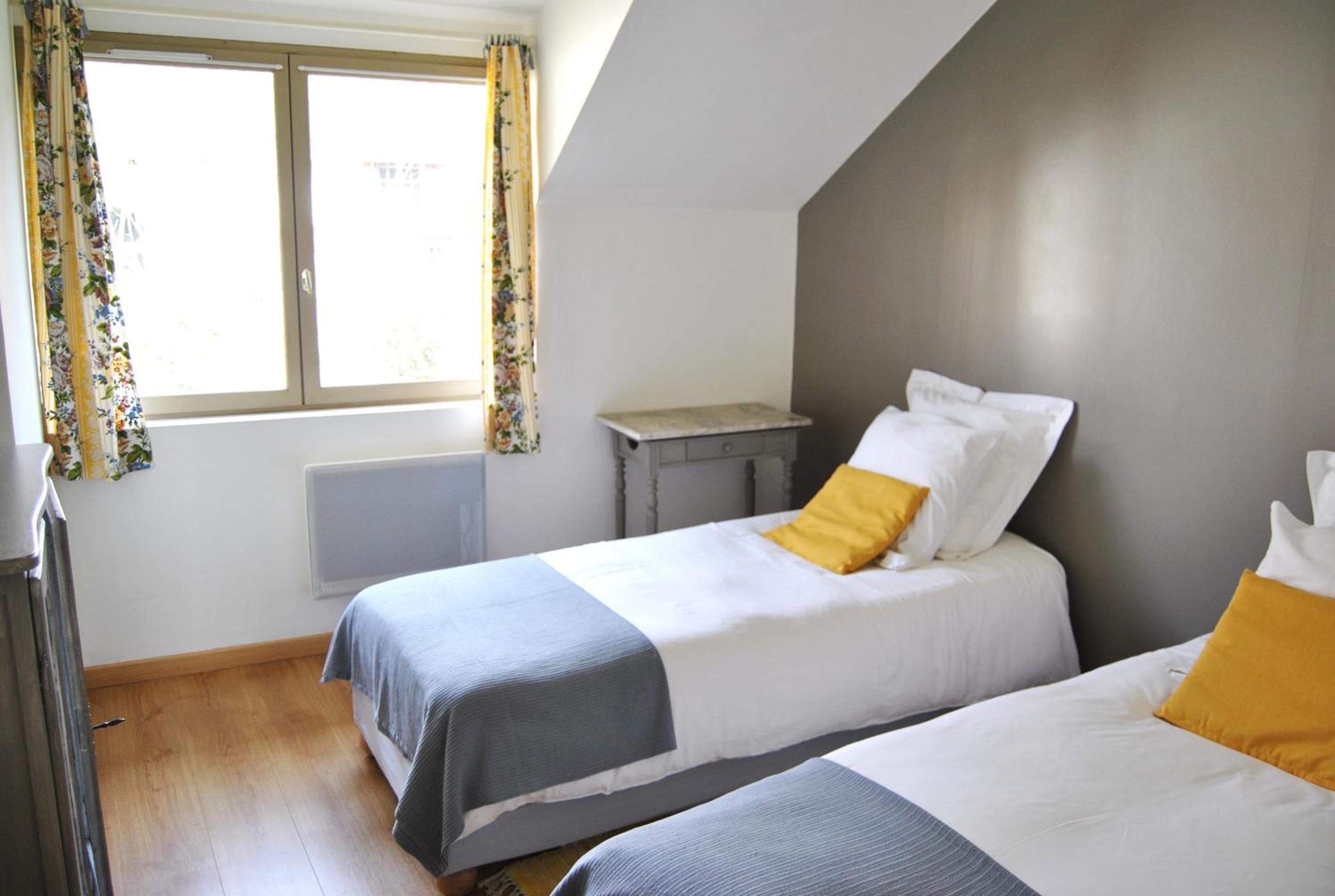 Two-Bedroom House photo 3