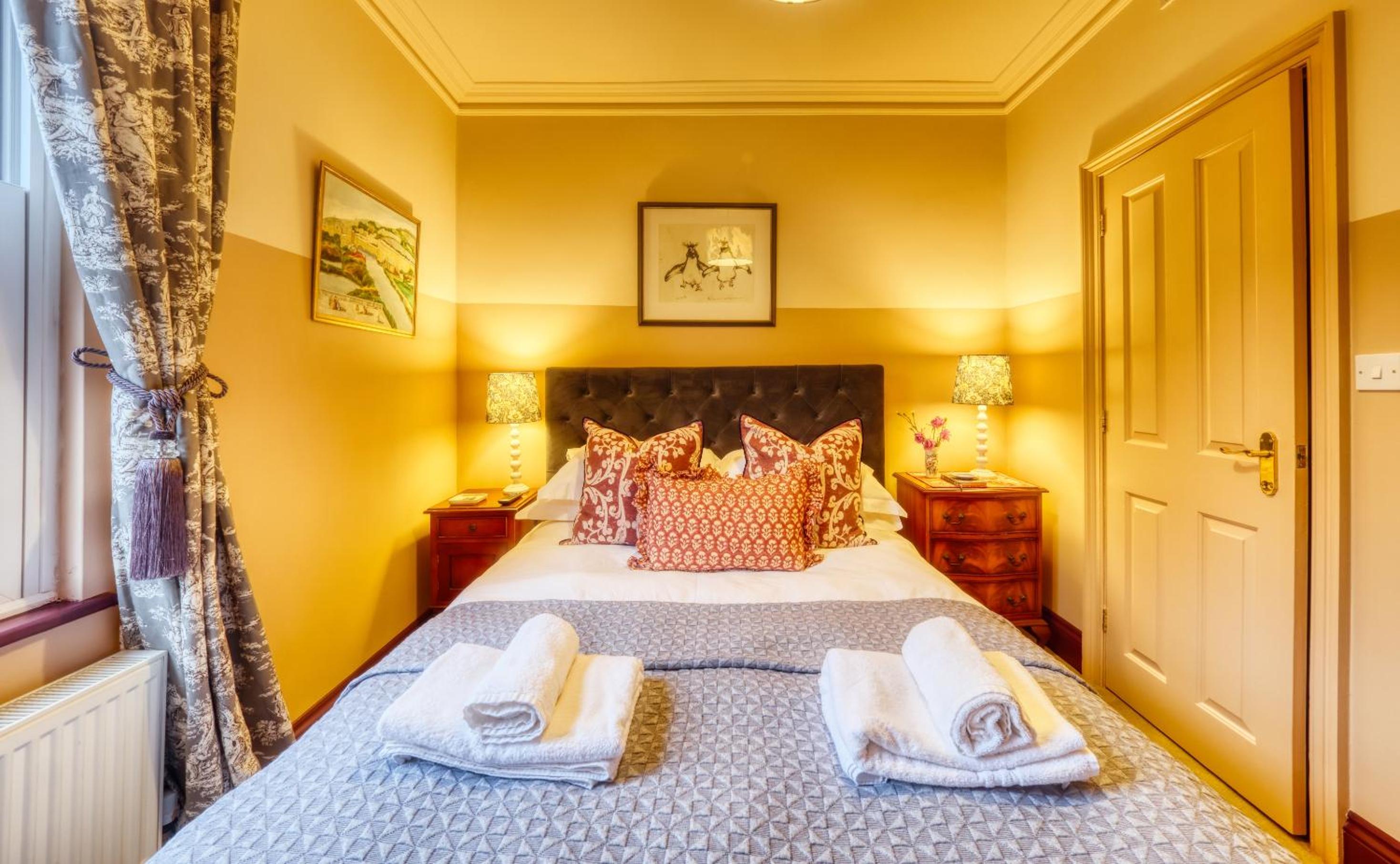 Deluxe Double Room with Shower photo 2