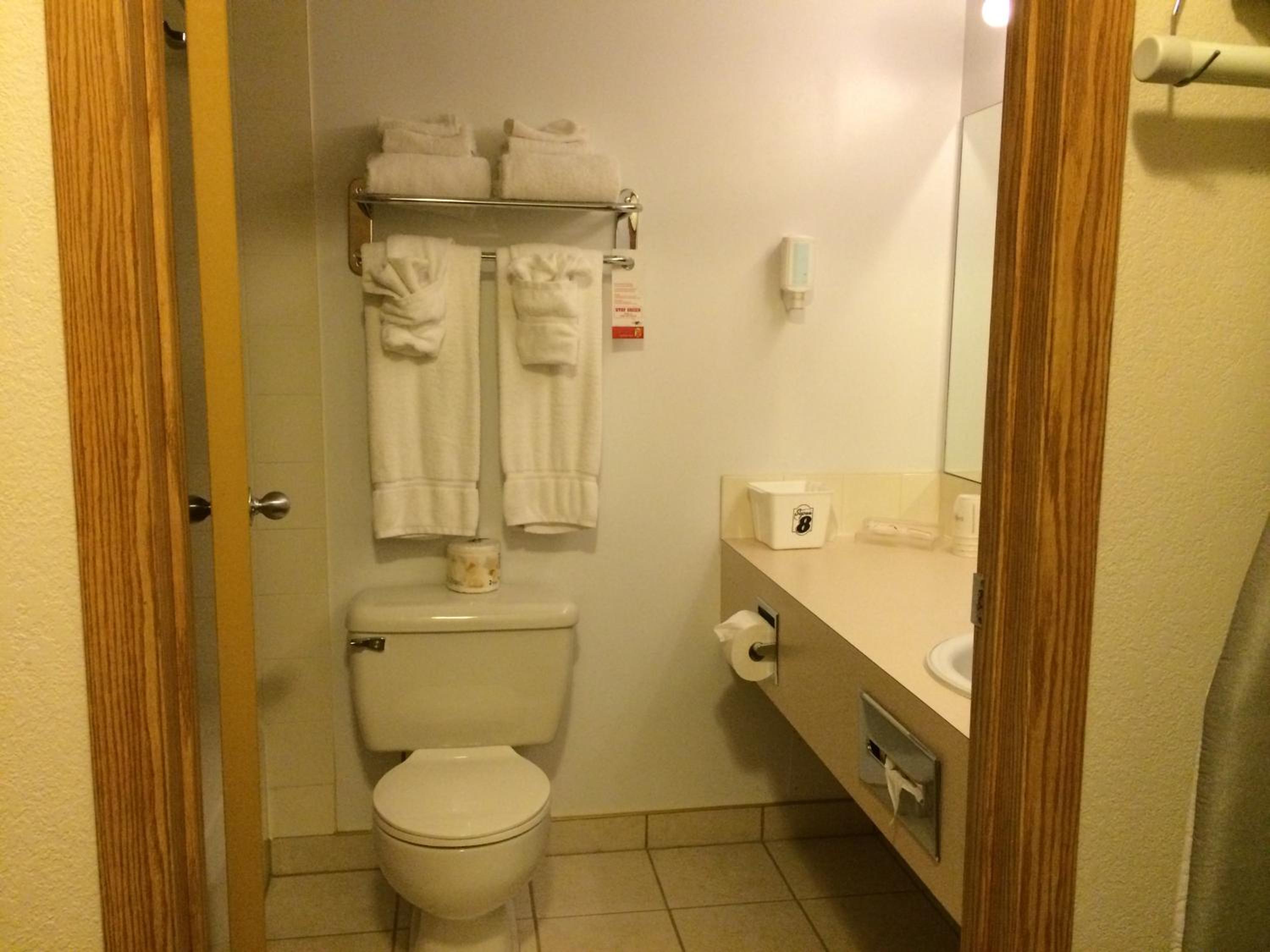  King Suite - Photo 3