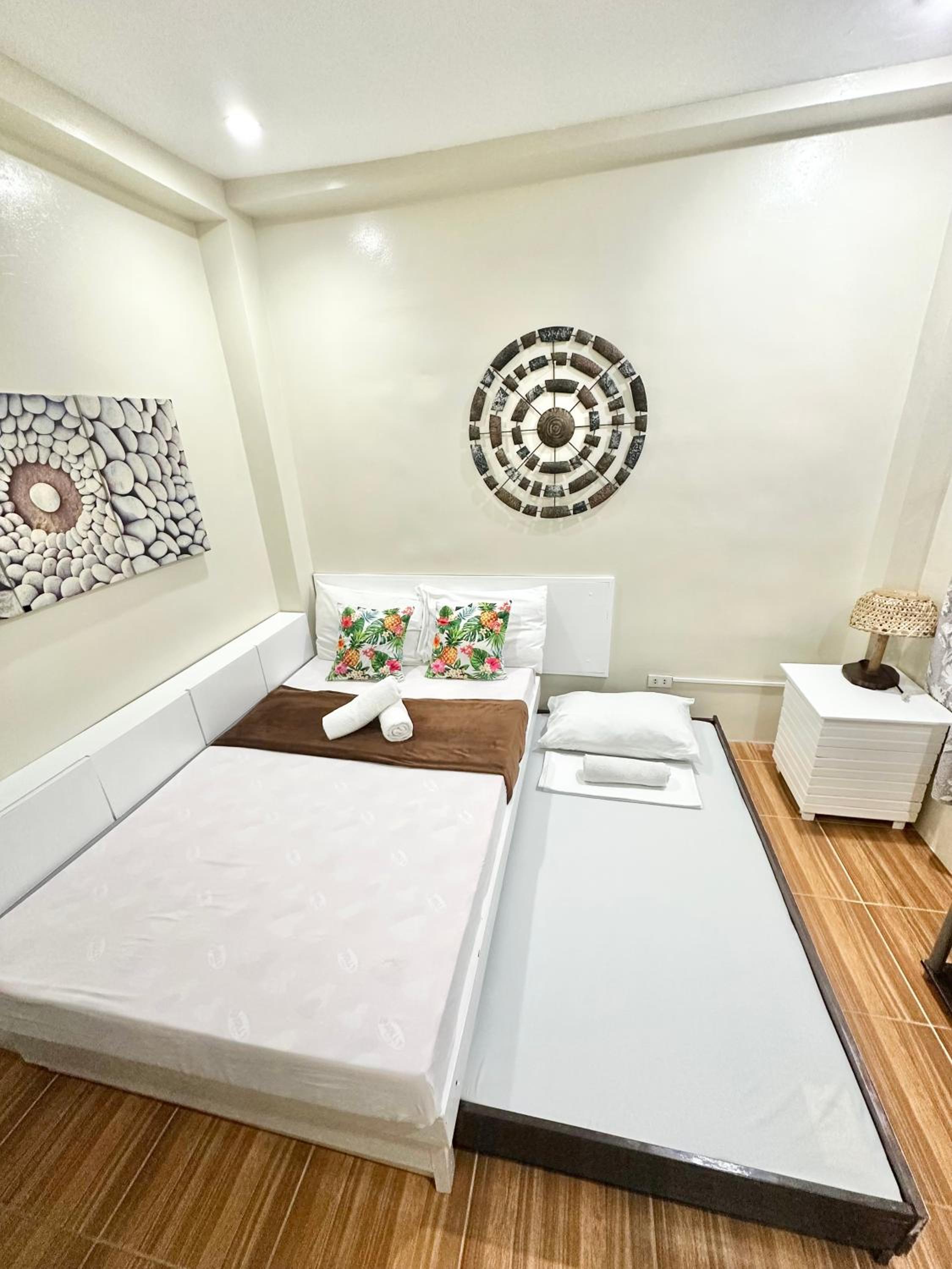 Deluxe Triple Room - Photo 3