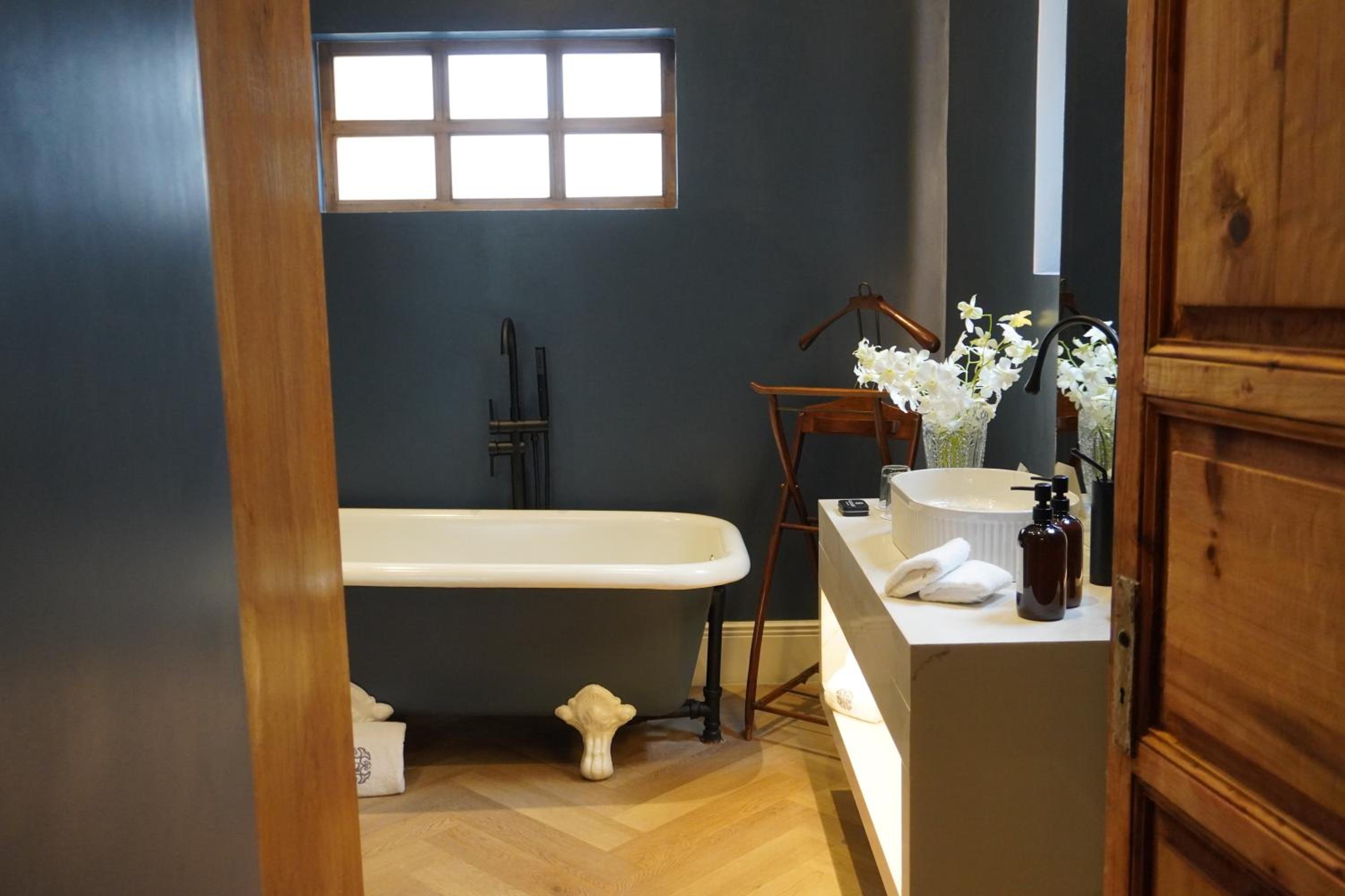 Suite with Garden View photo 2
