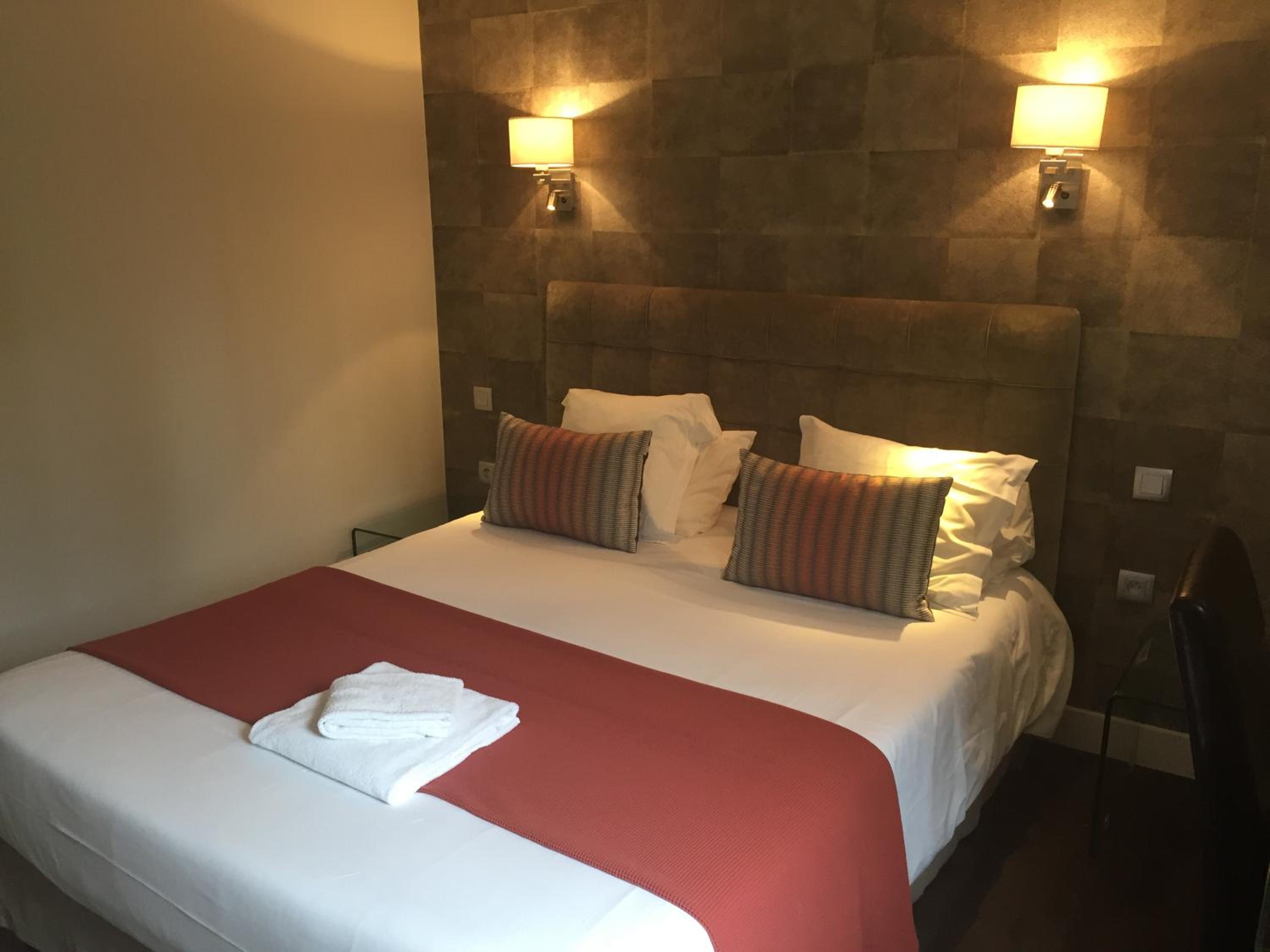 Double Room - Photo 3