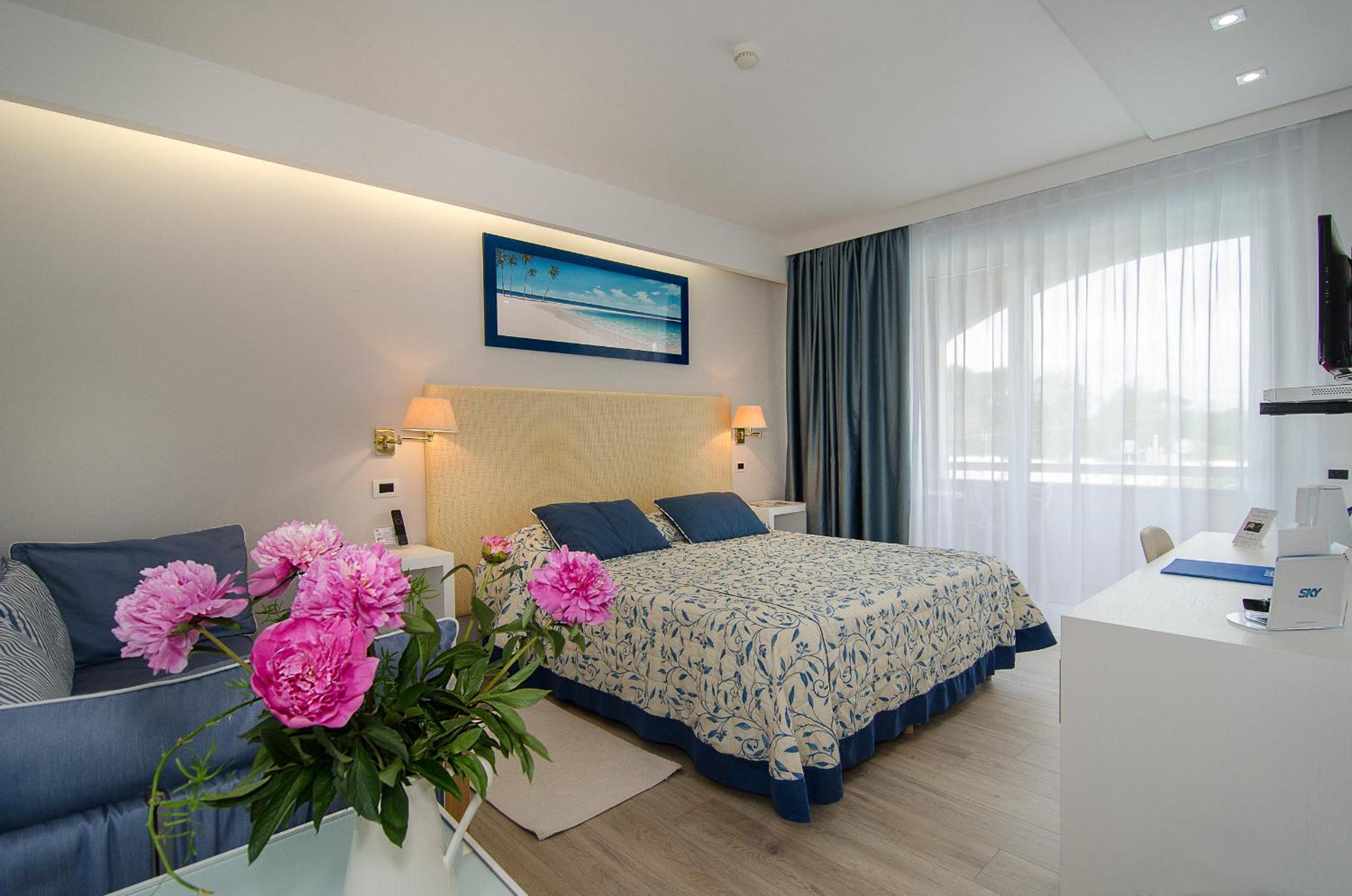 Superior Triple Room photo 2