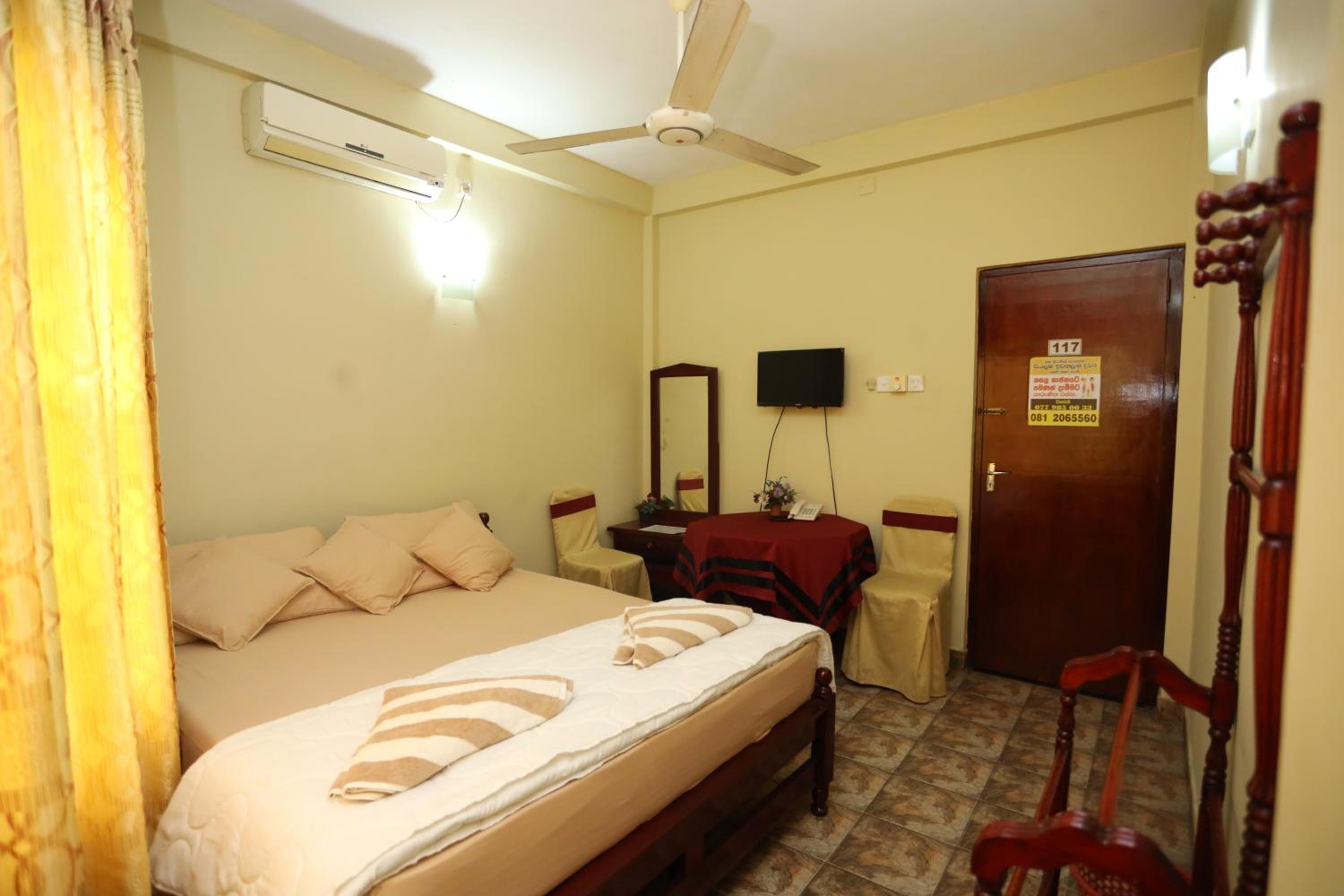 Standard Double Room photo 3