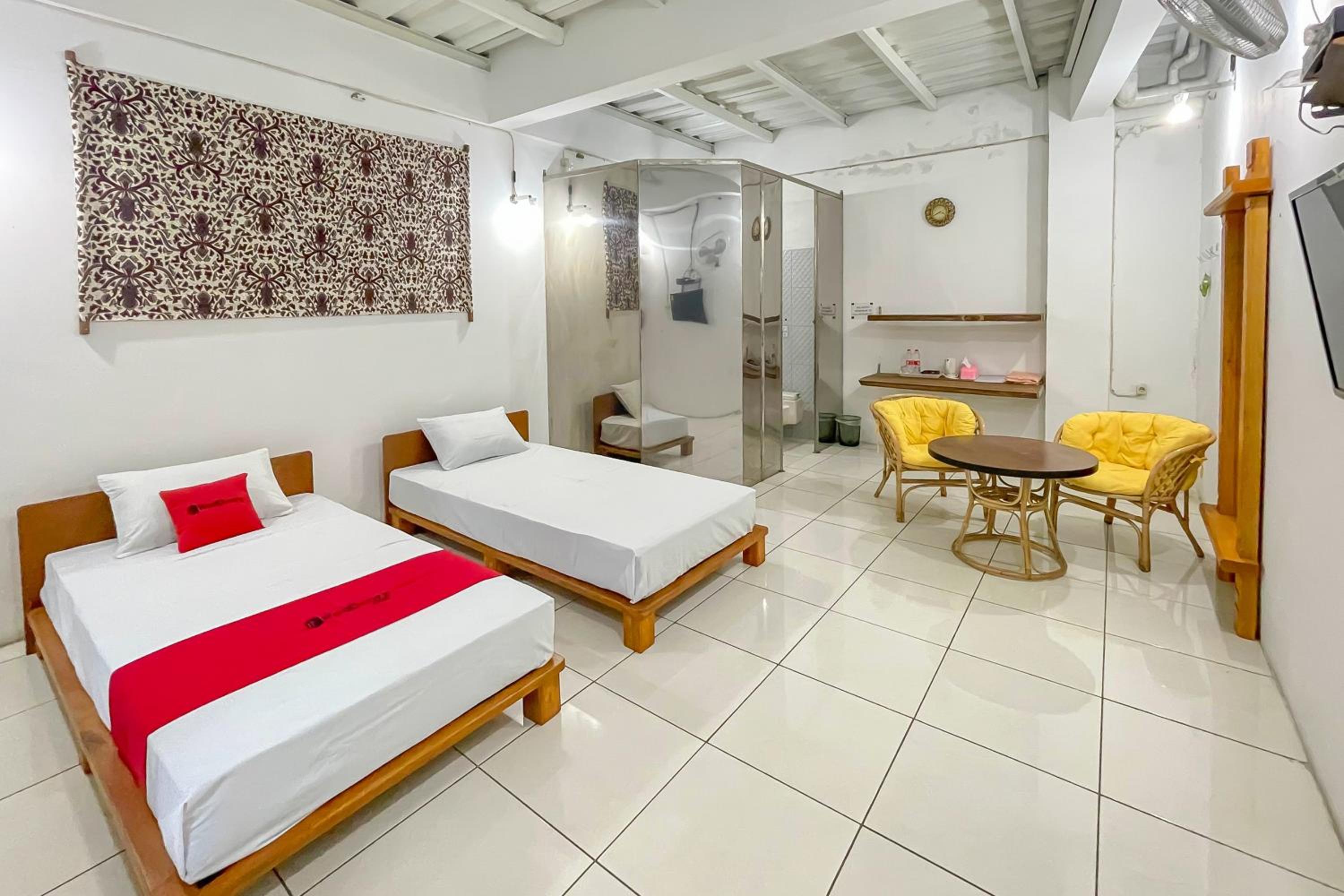 Deluxe Twin Room photo 2
