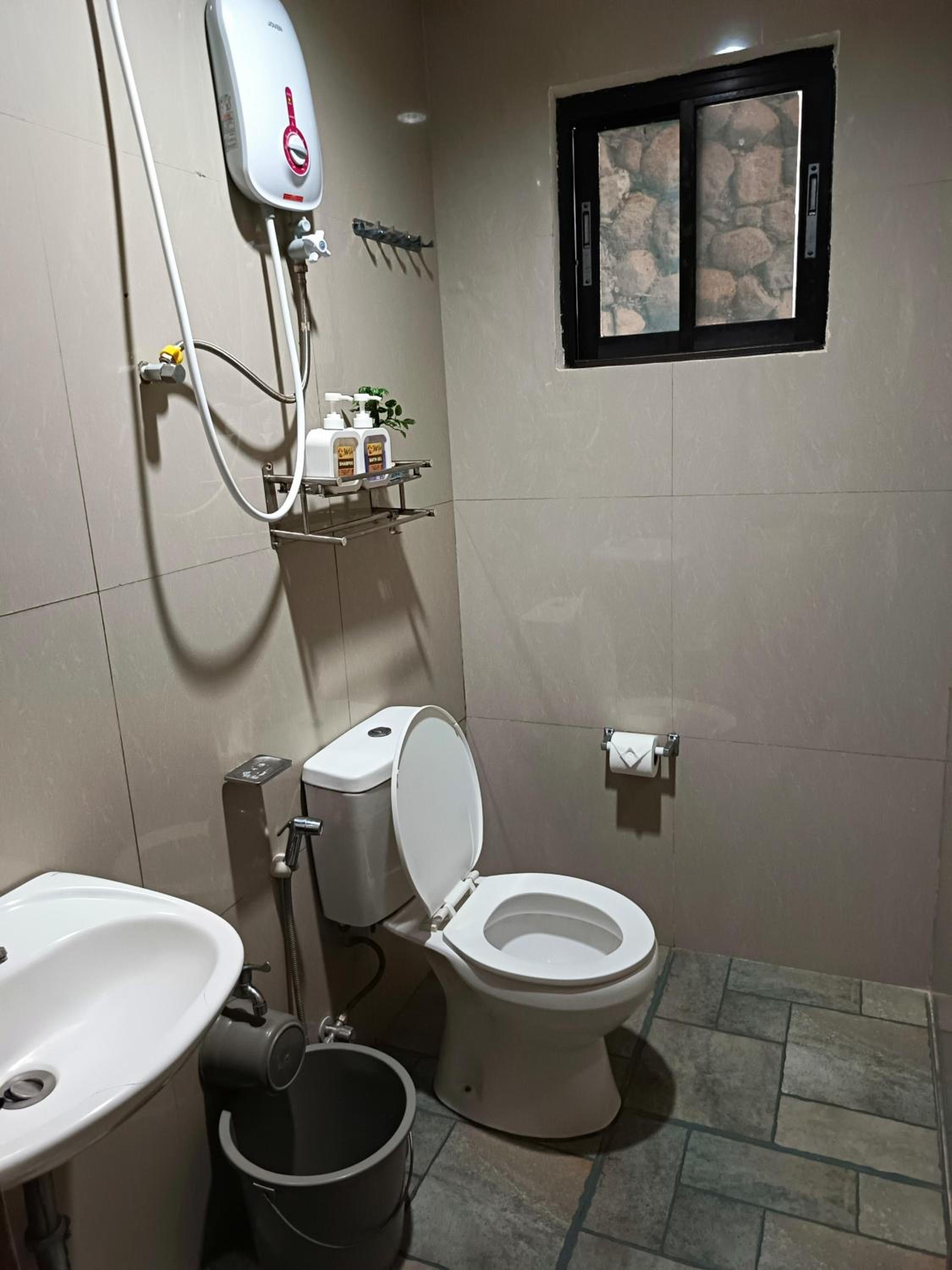 Standard Triple Room photo 3