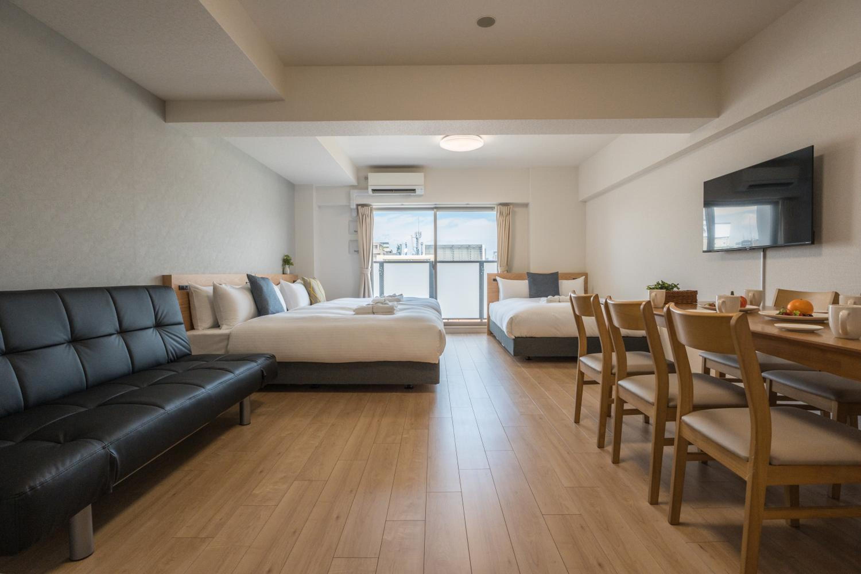 Deluxe Family Suite