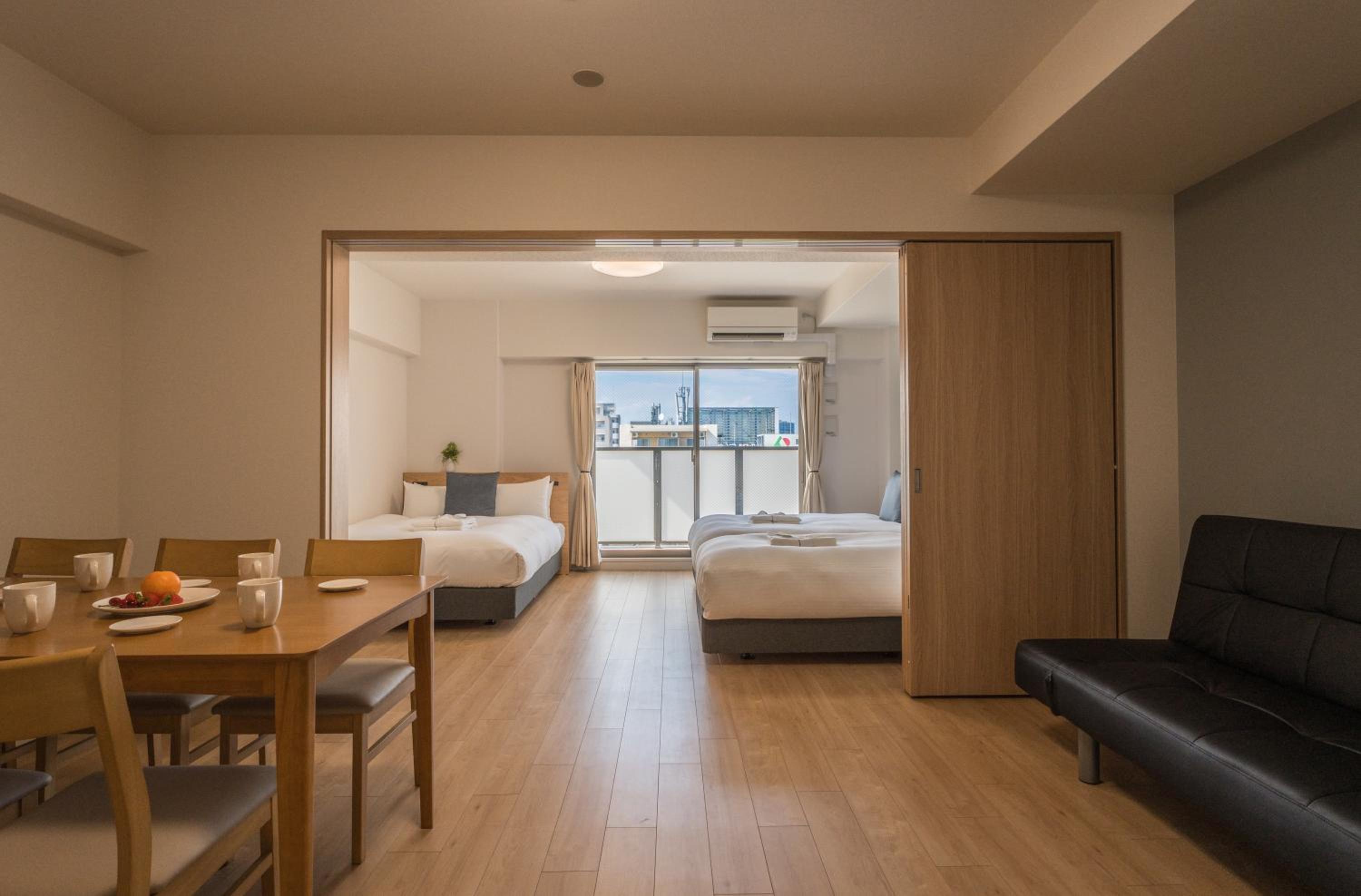 Deluxe Family Room