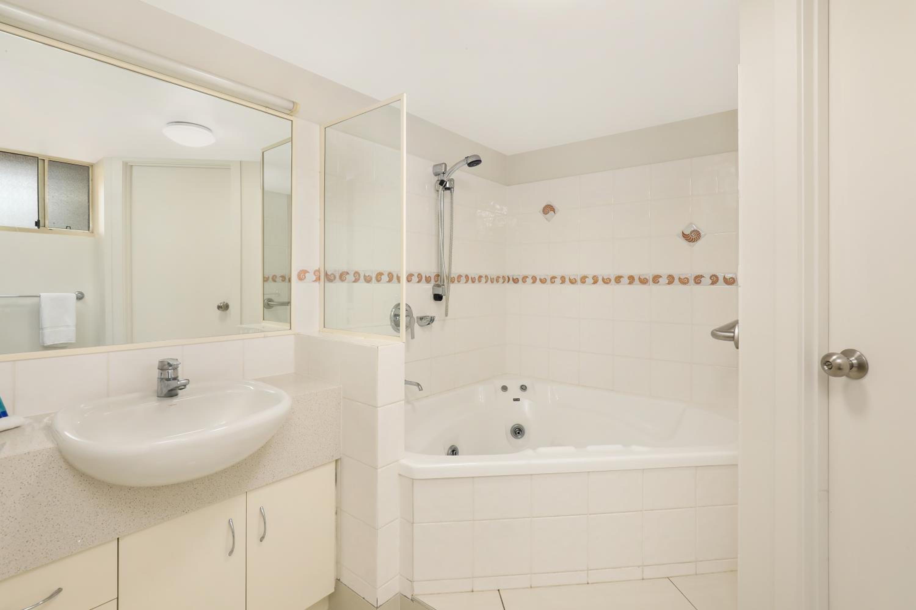 Three-Bedroom Apartment - Oceanfront