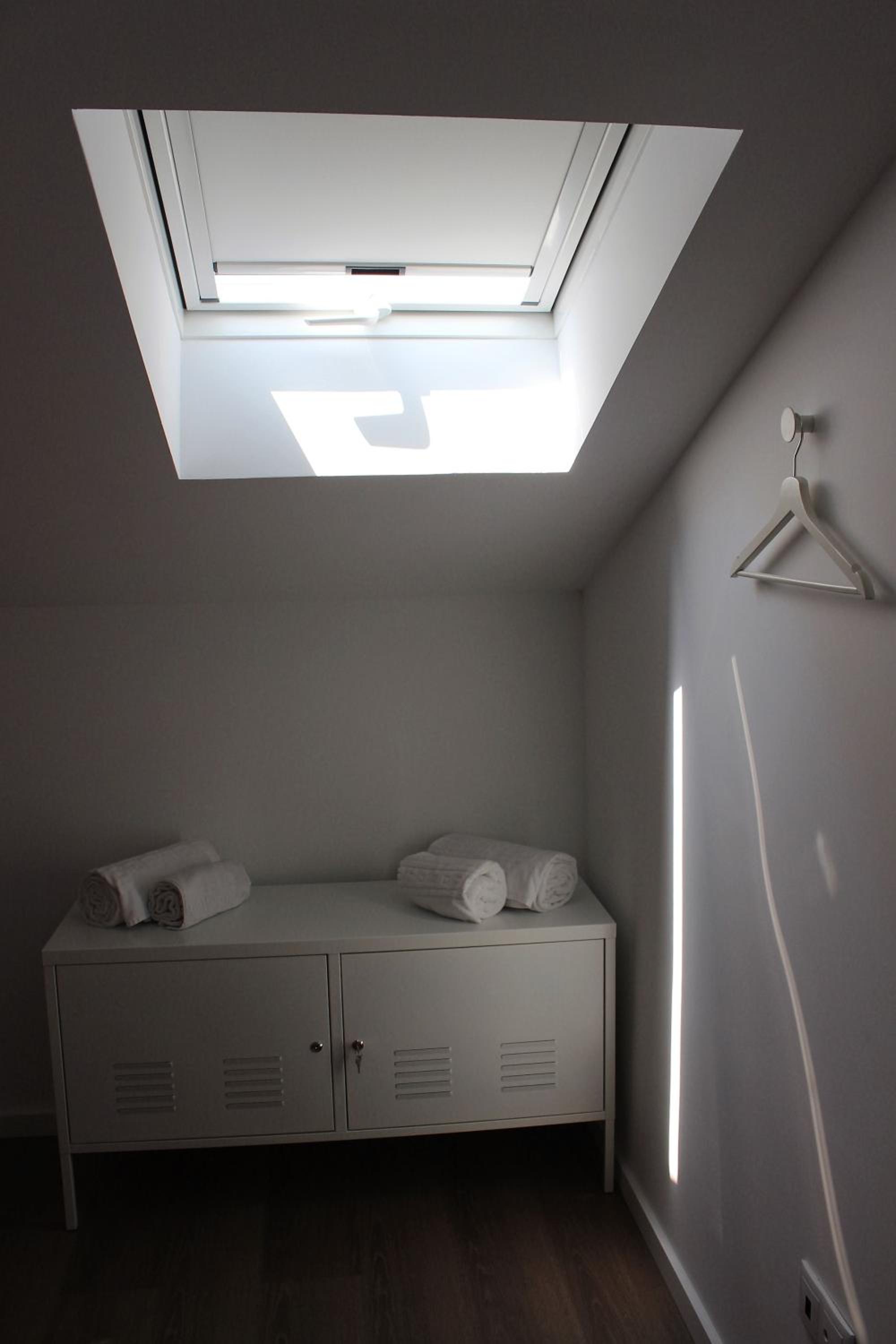 Double Room with Shared Bathroom photo 3