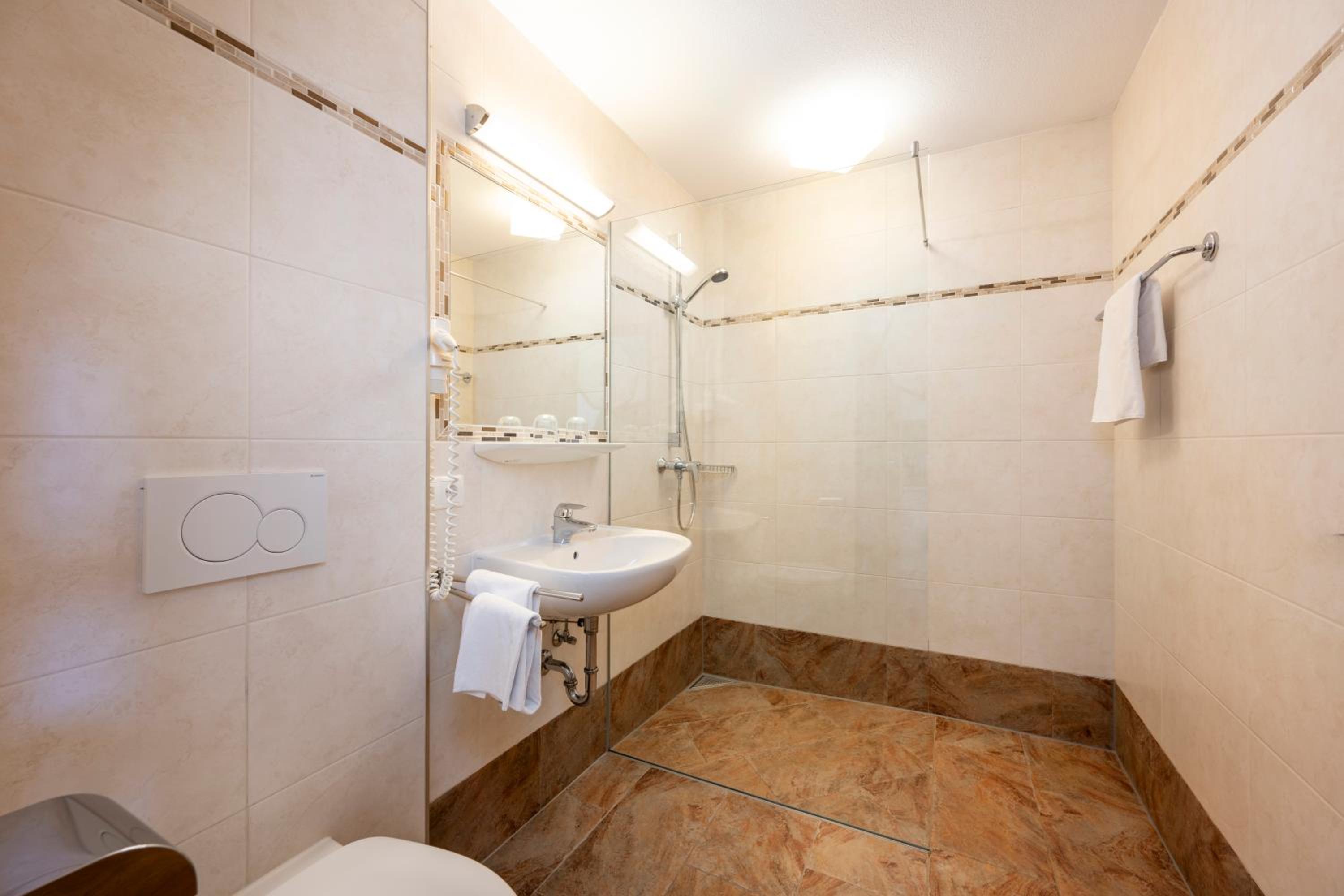 Studio Apartment - Photo 4