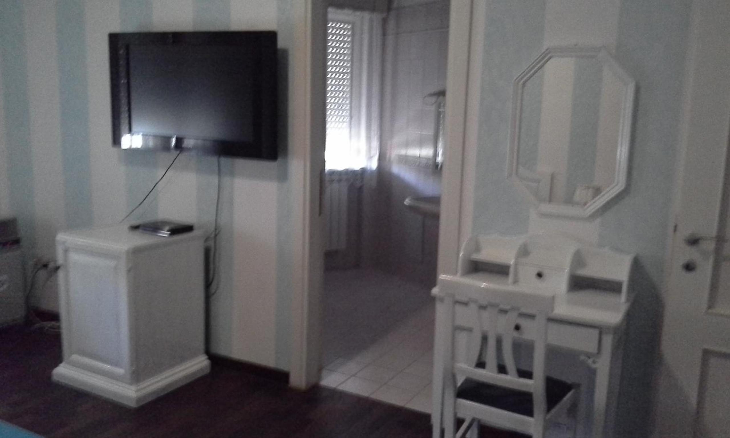 Double or Twin Room photo 3
