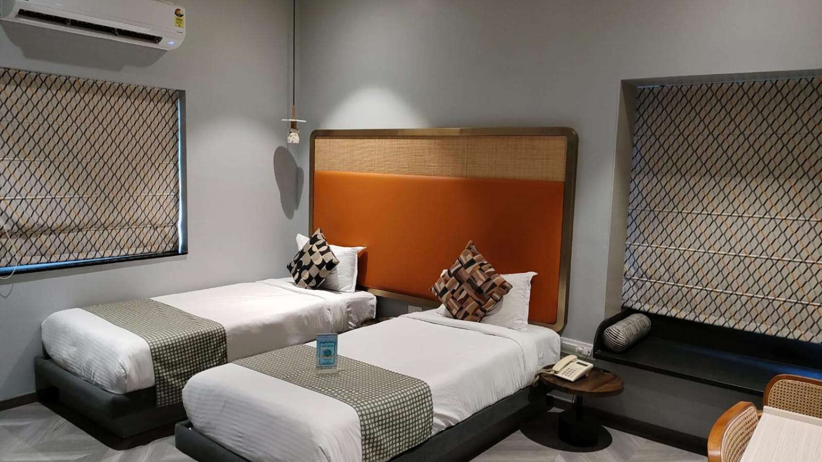 Deluxe Twin Room photo 3