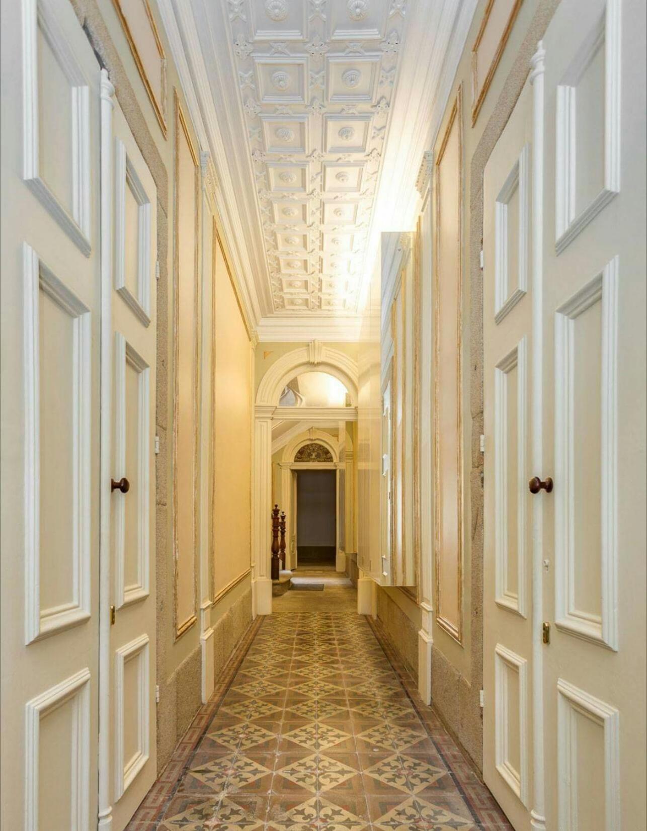 Studio Apartment - Photo 2
