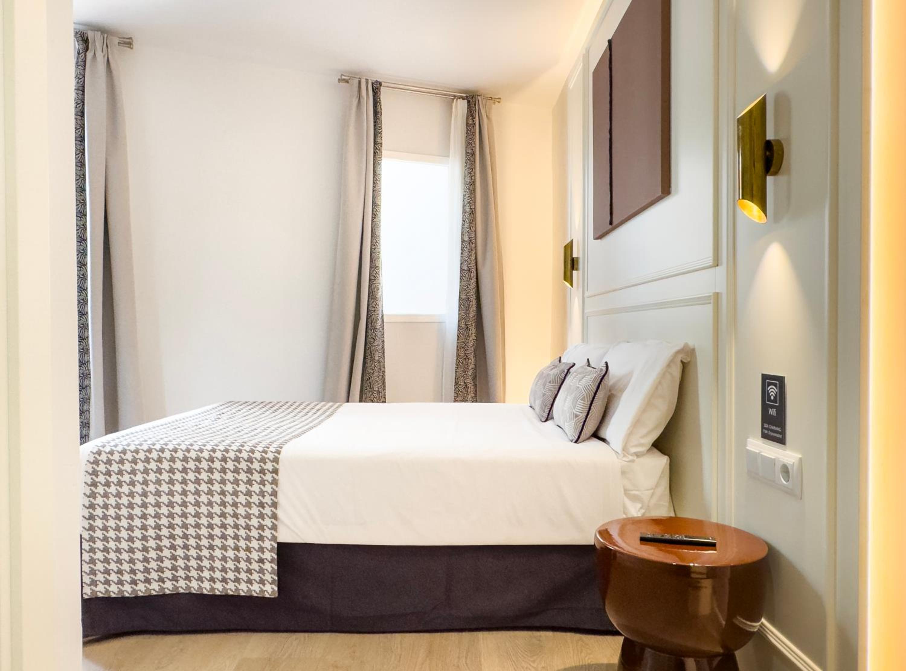 Large Double Room photo 2