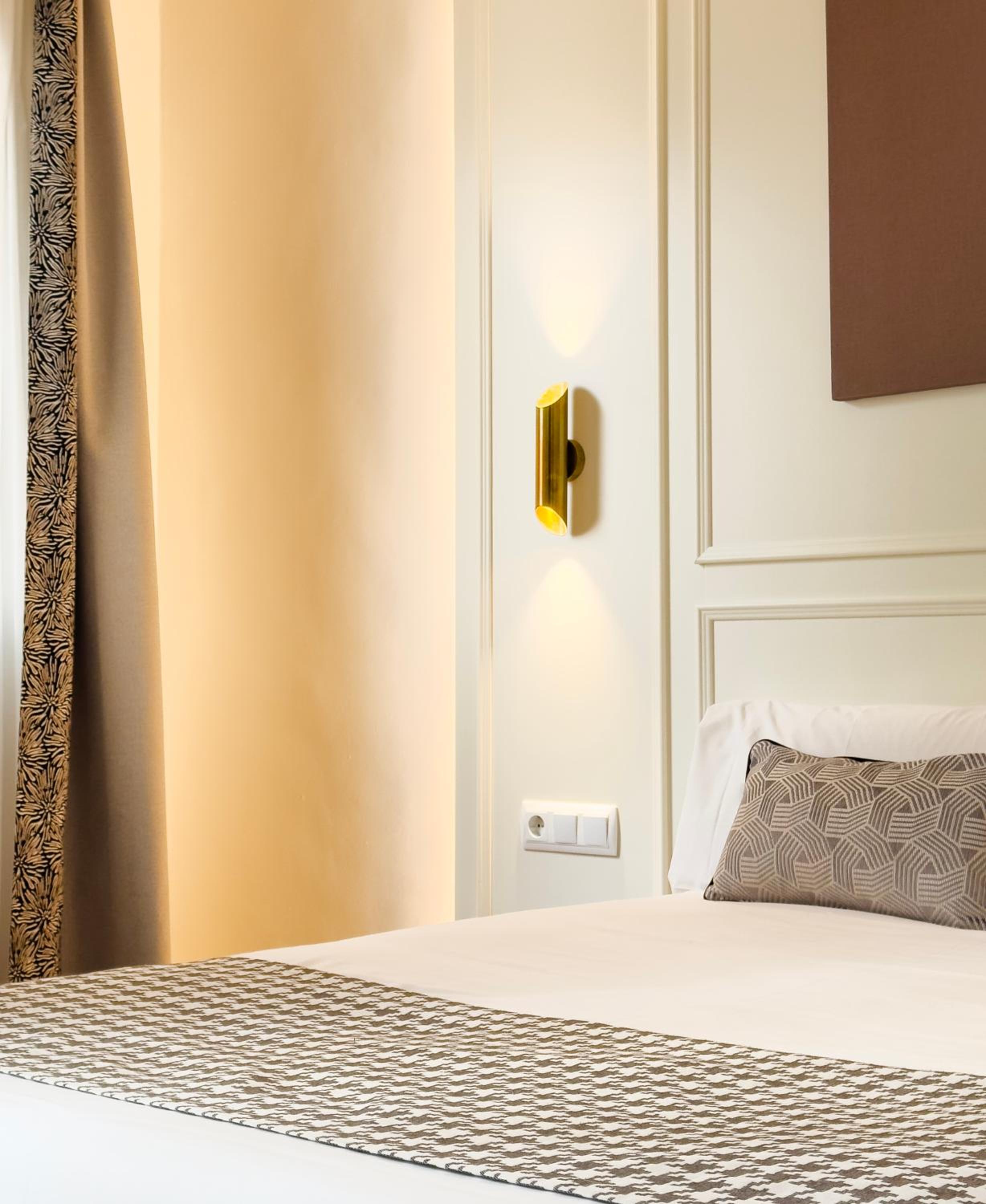 Large Double Room photo 3