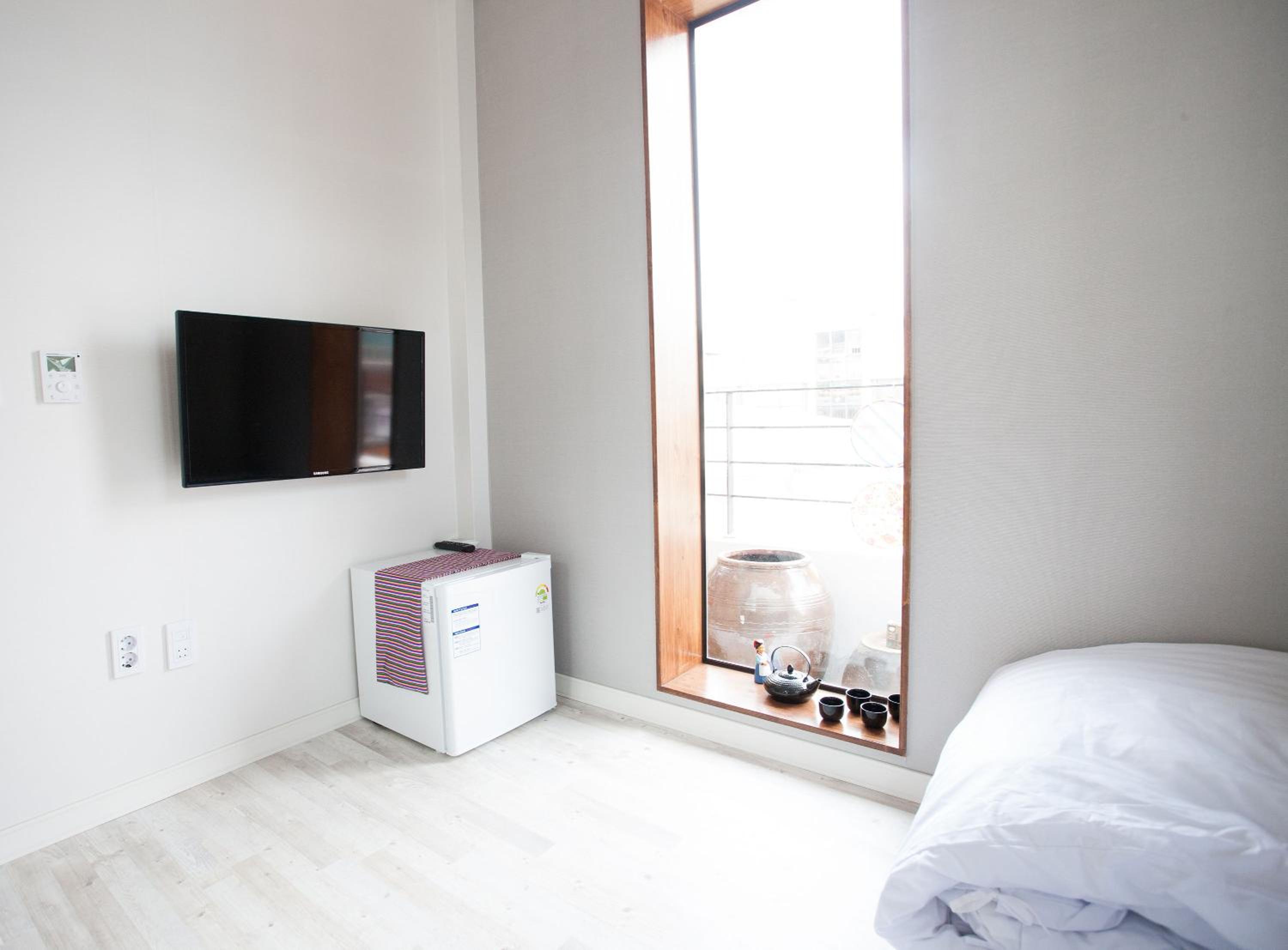 Double Room - Photo 5