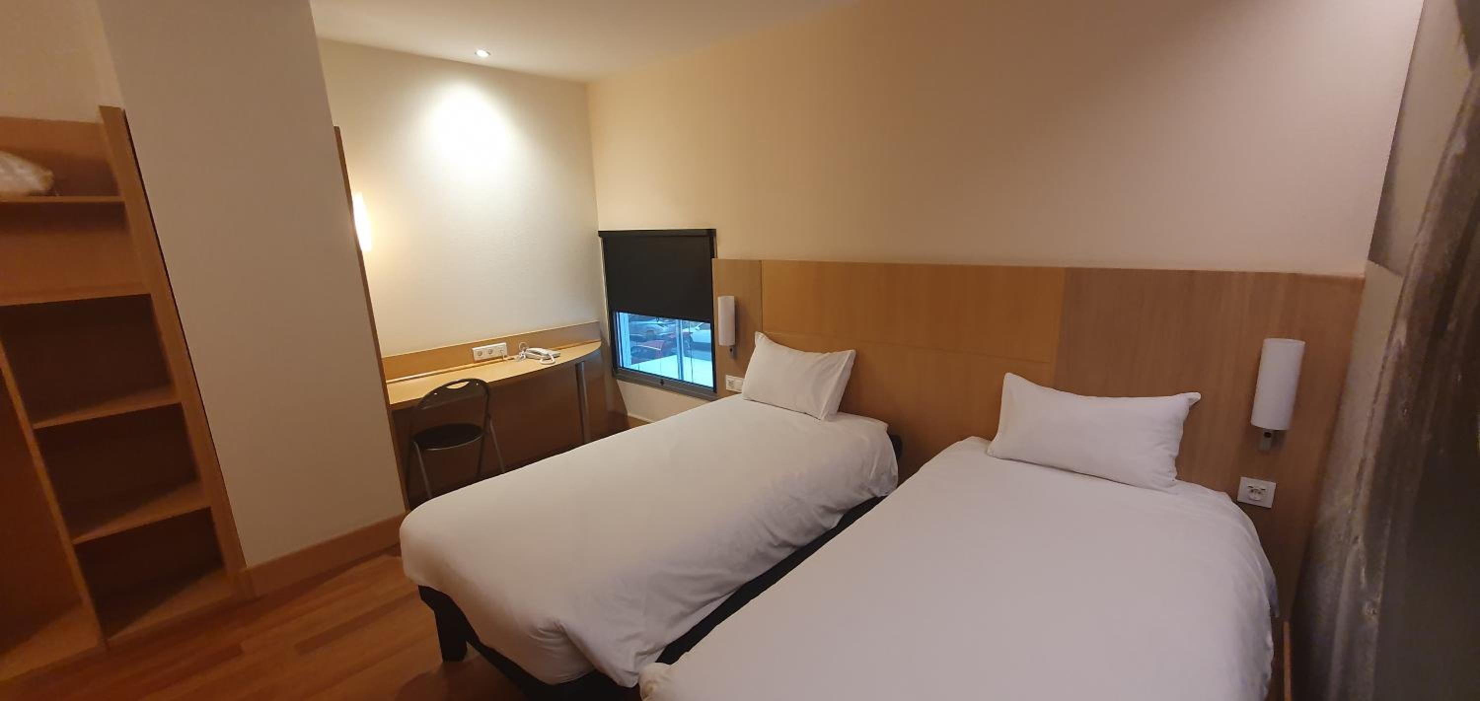 Twin Room photo 2