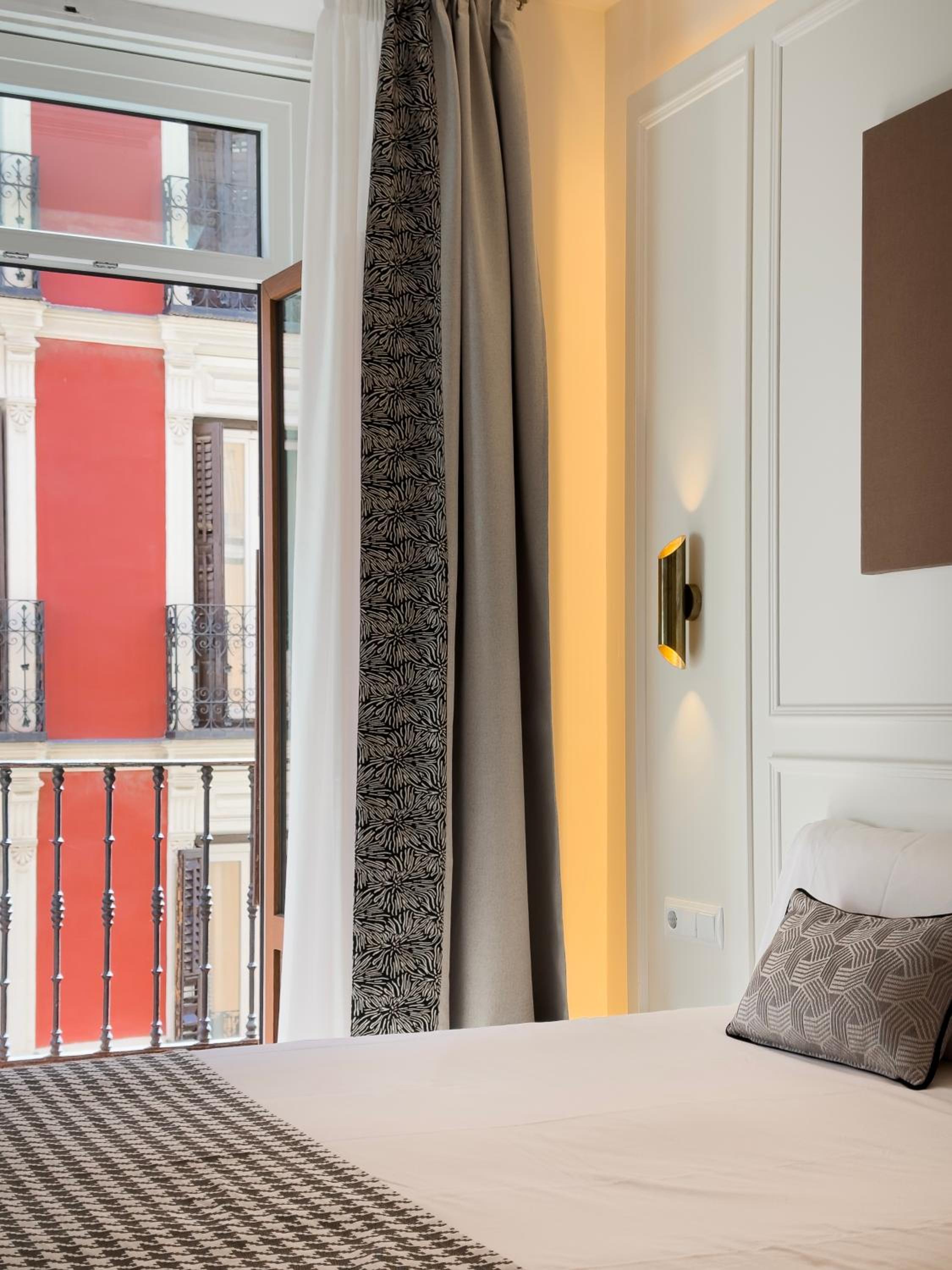 Double Room with Balcony photo 2
