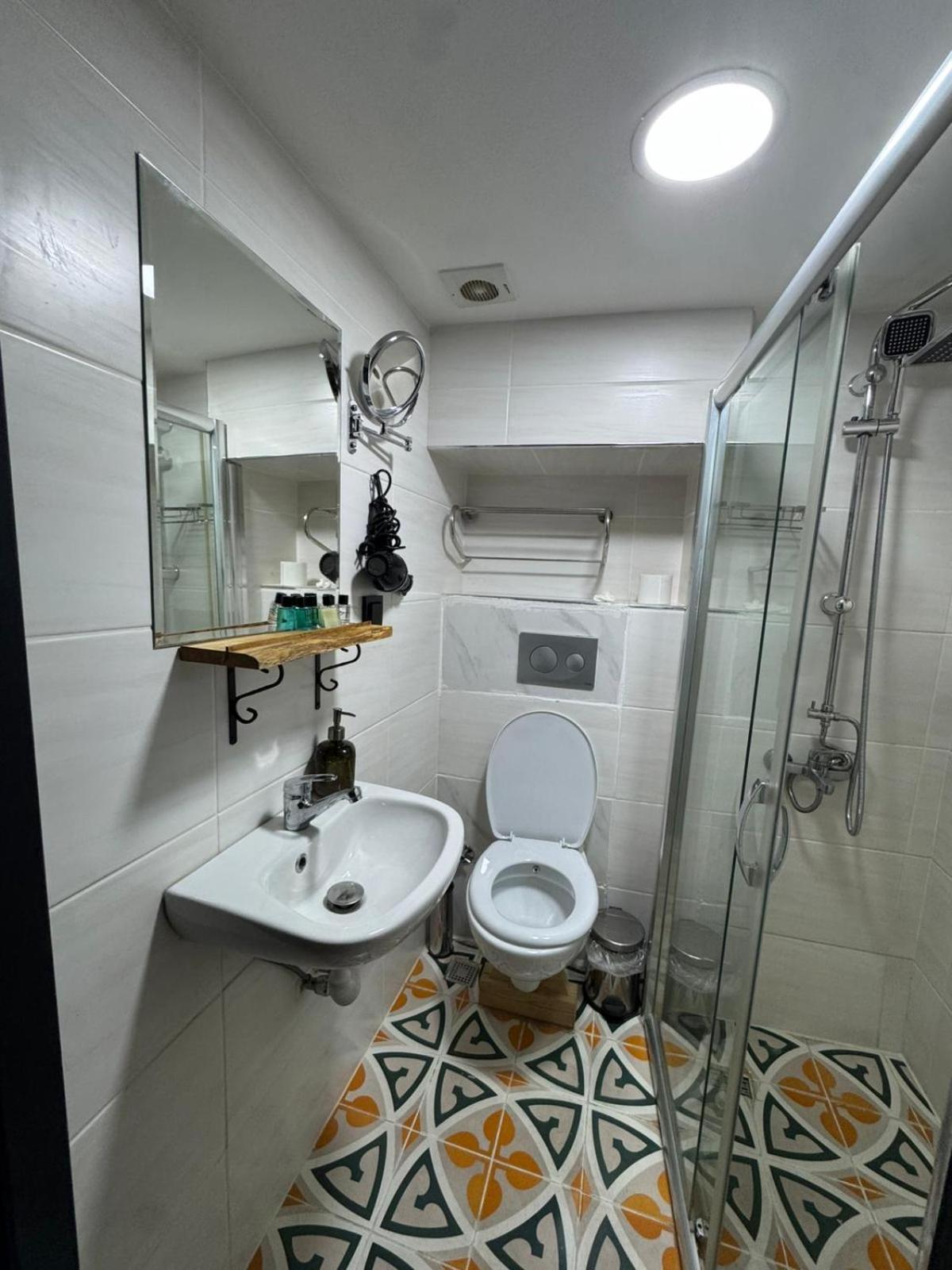Economy Double Room photo 1
