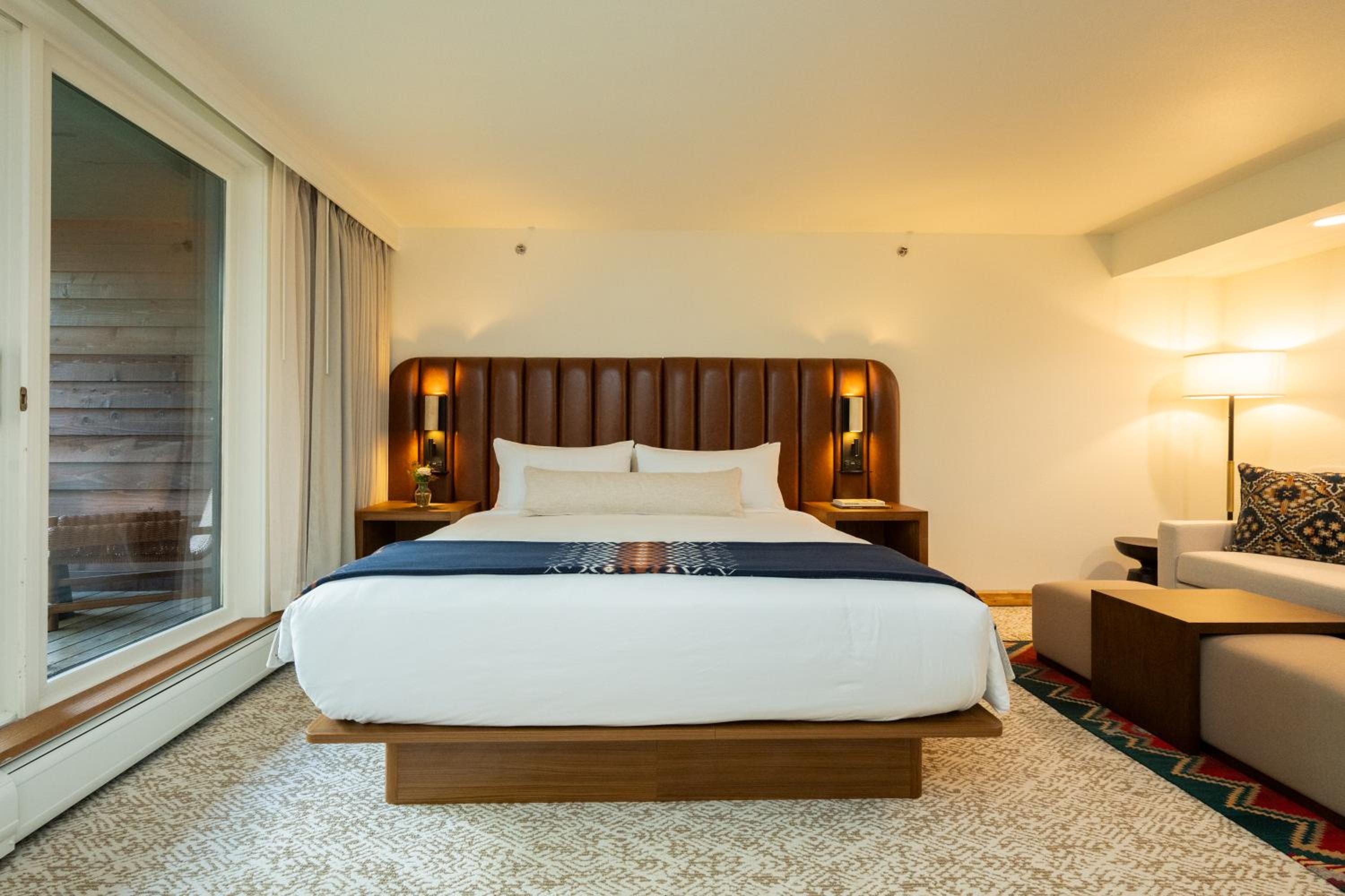King Room with Balcony photo 3
