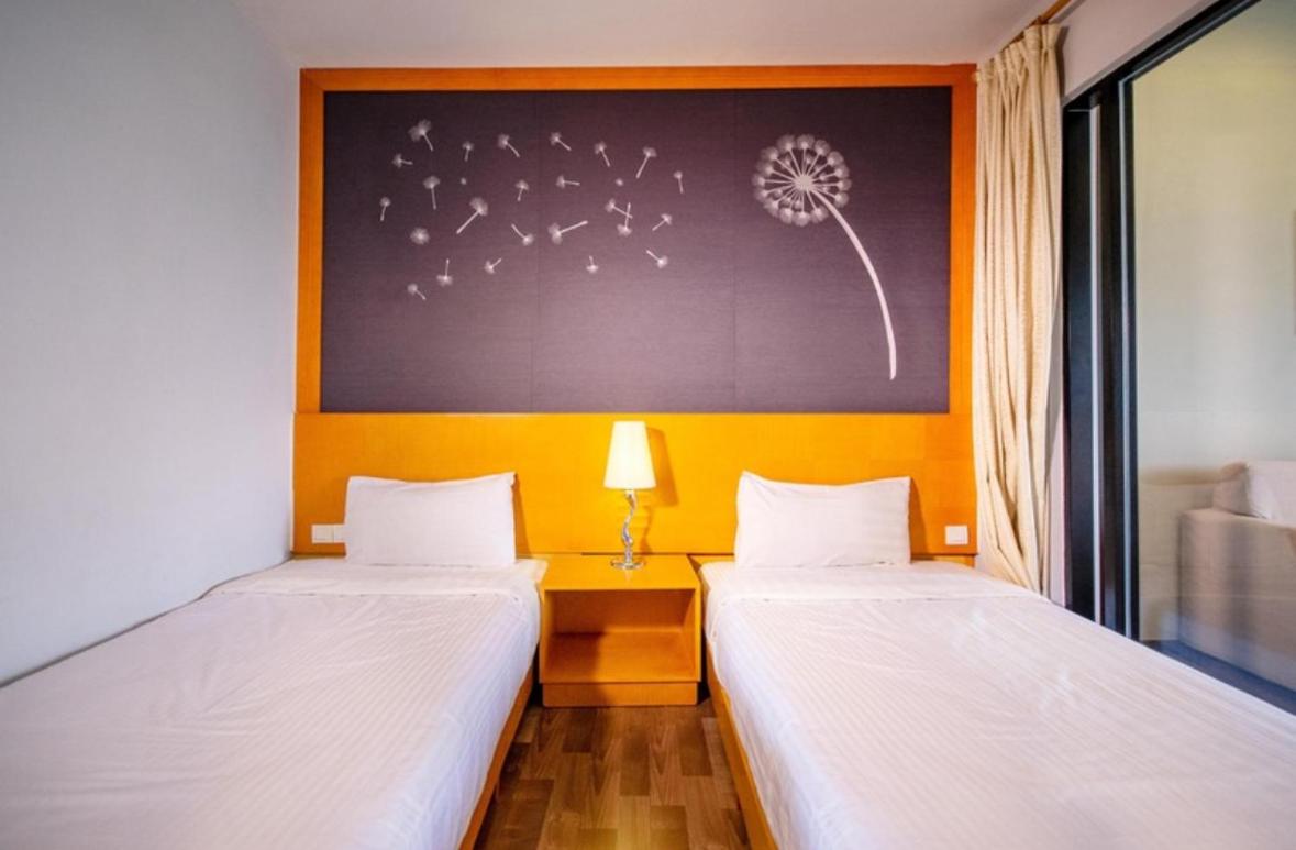 Twin Room with Balcony photo 2