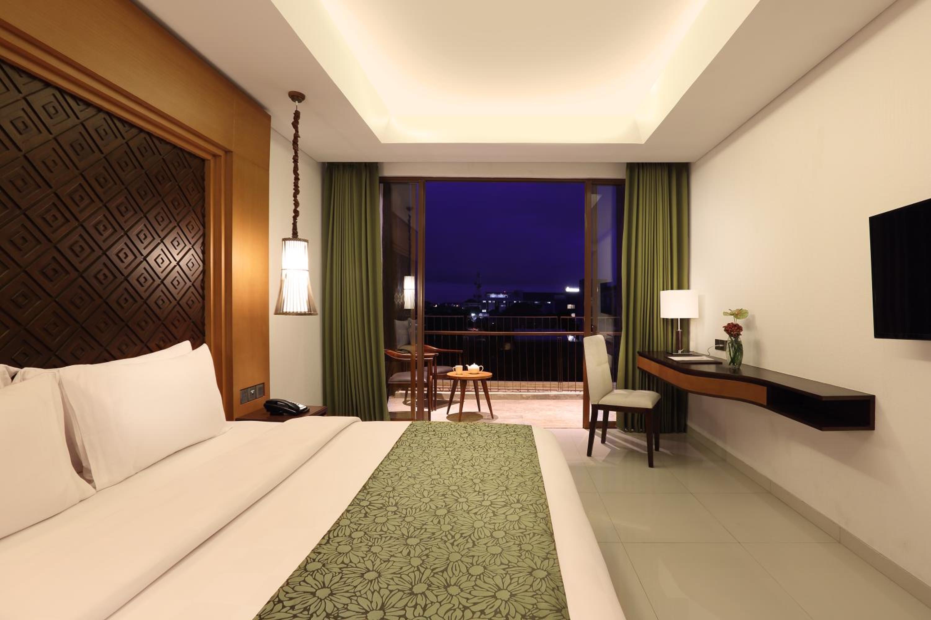 Flash Deal - Deluxe Room photo 3