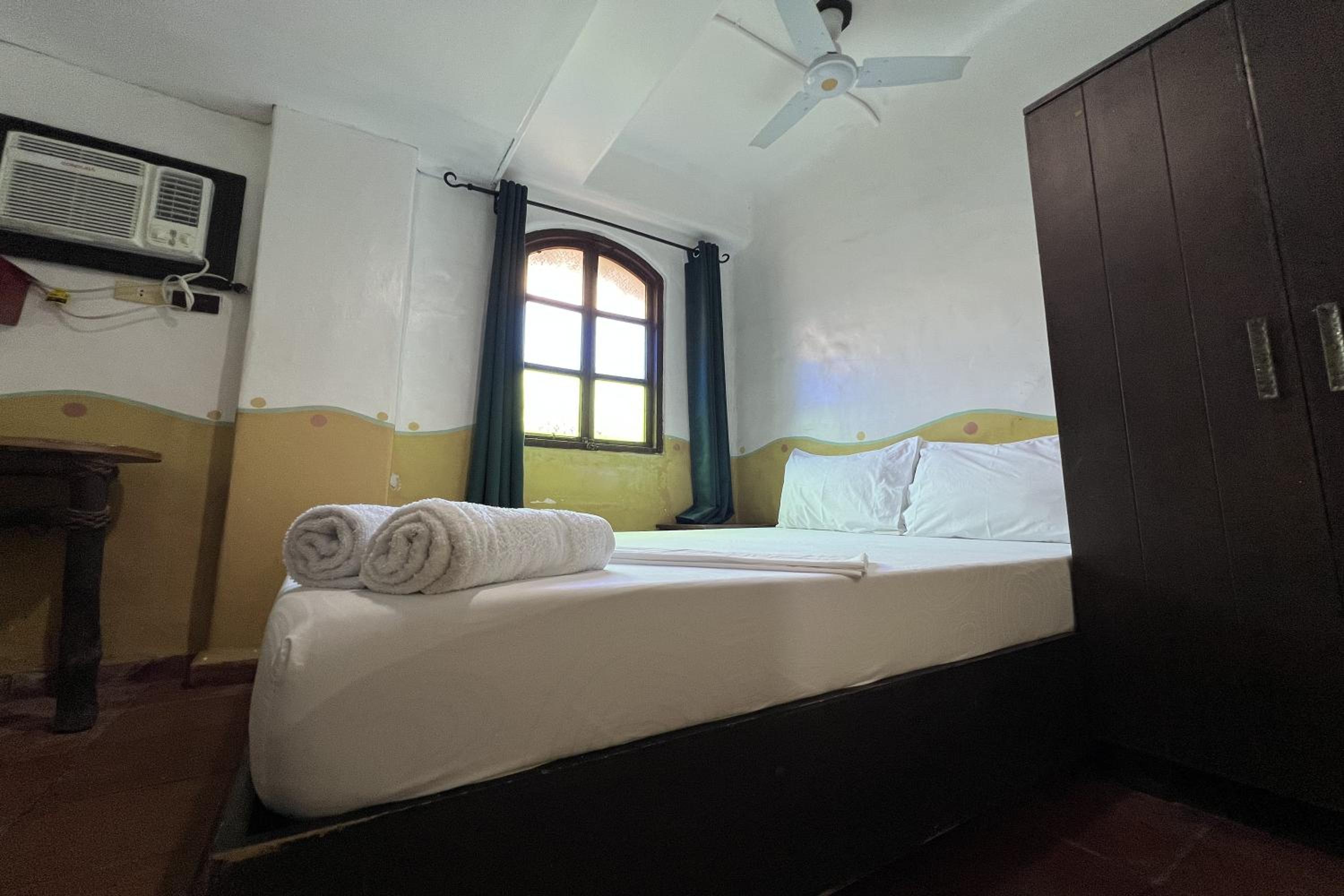 Small Double Room photo 1