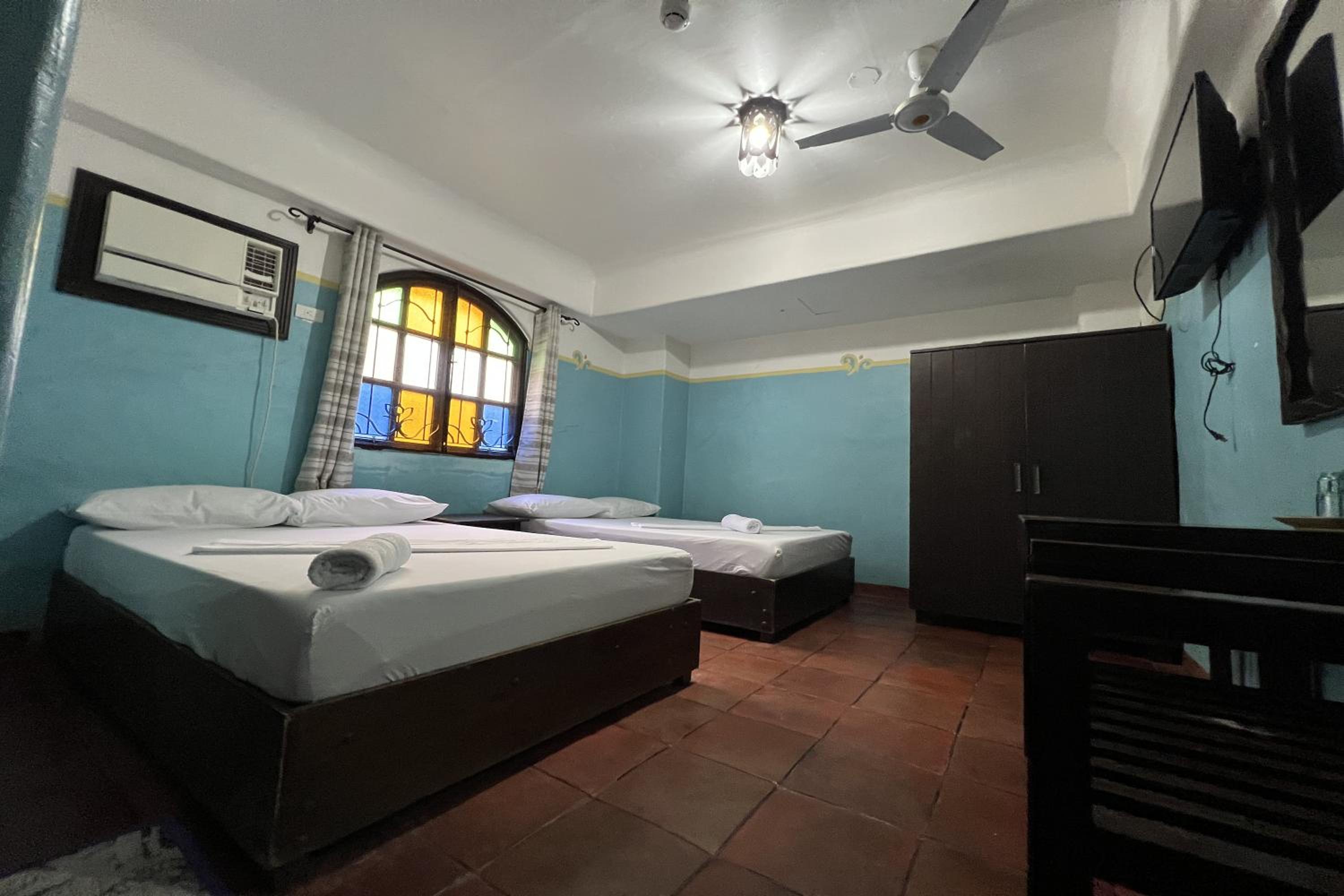 Large Double Room photo 3