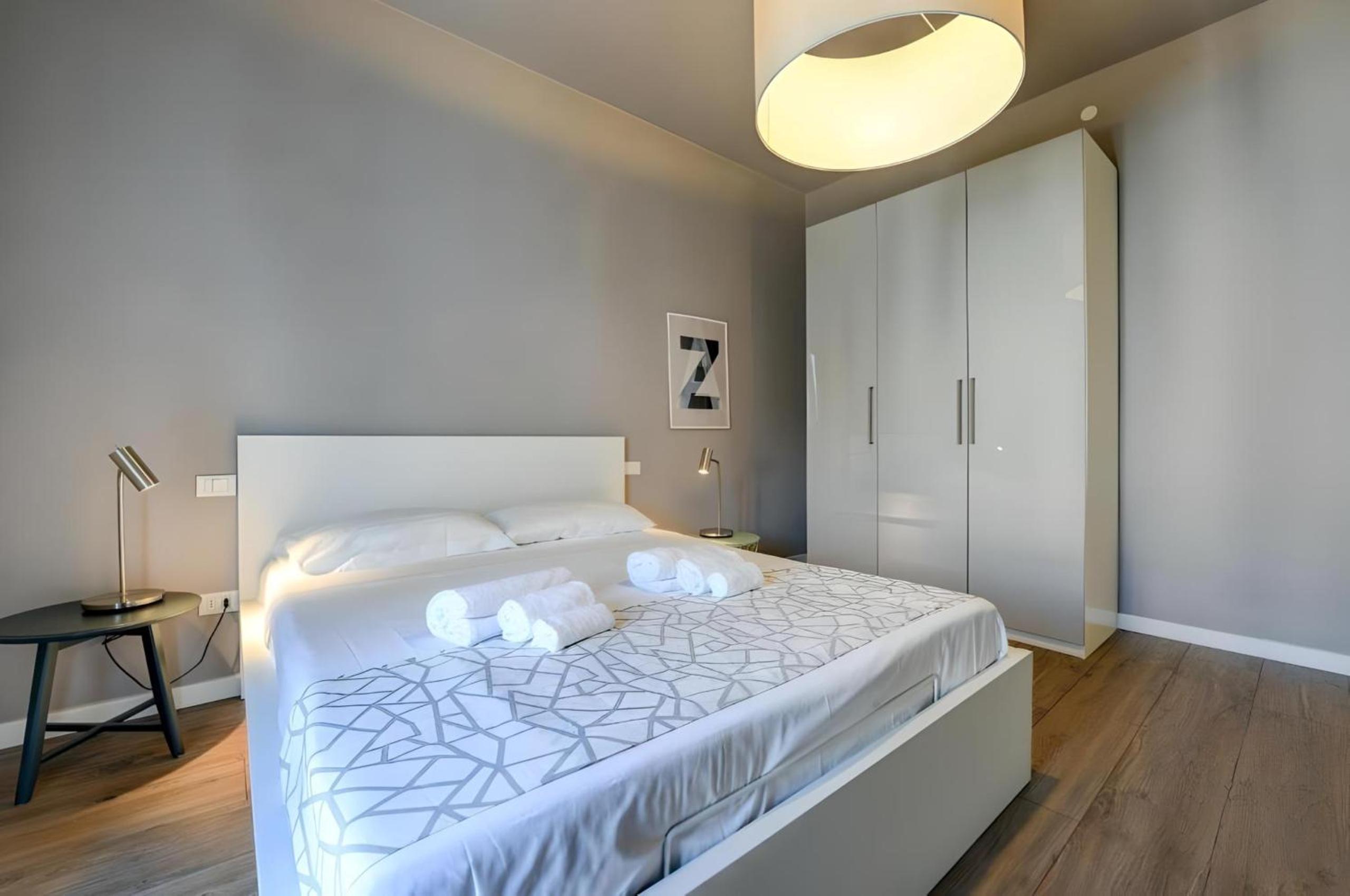 Apartment with City View photo 2