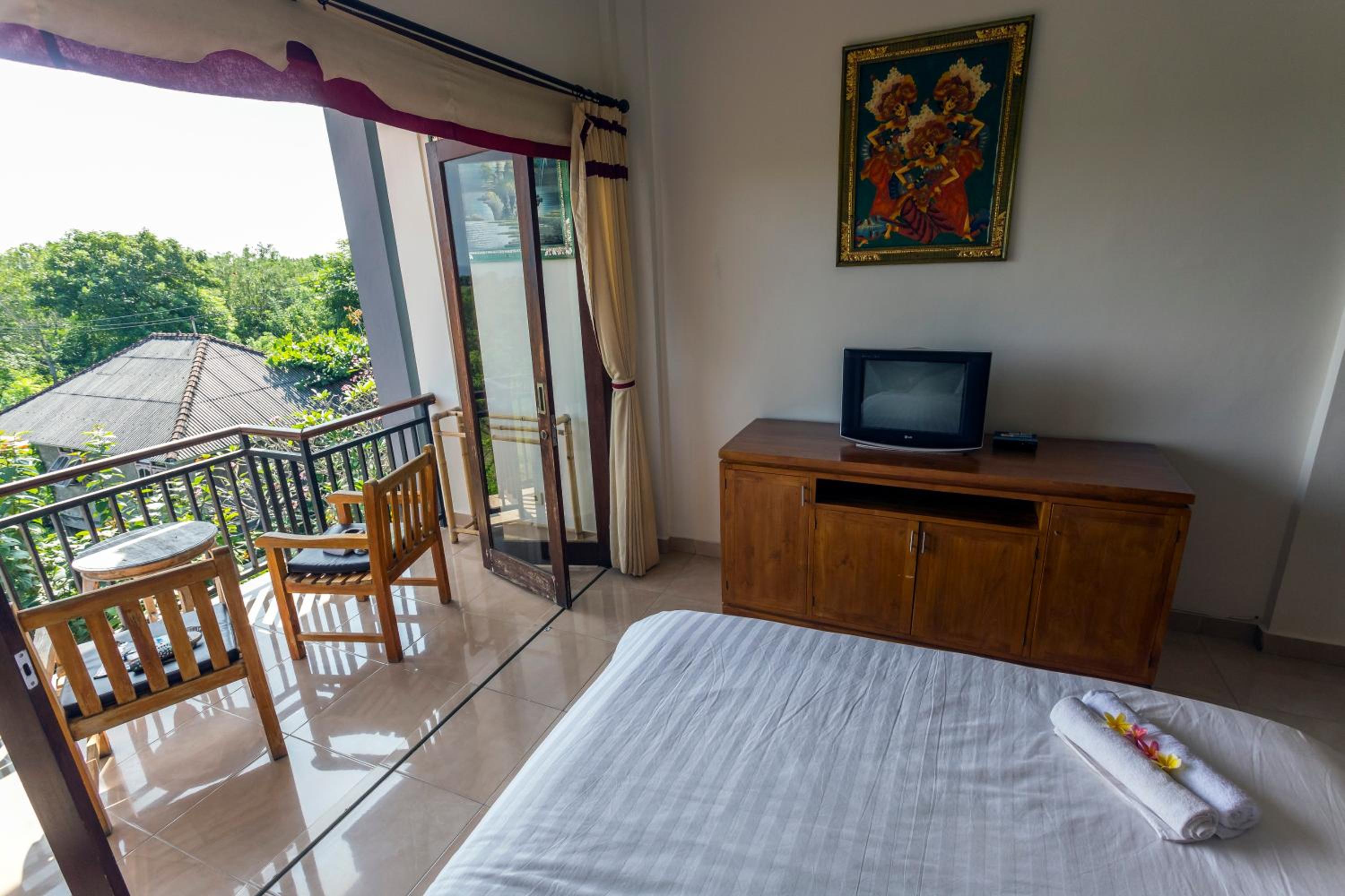 Deluxe Double or Twin Room with Balcony - Photo 6