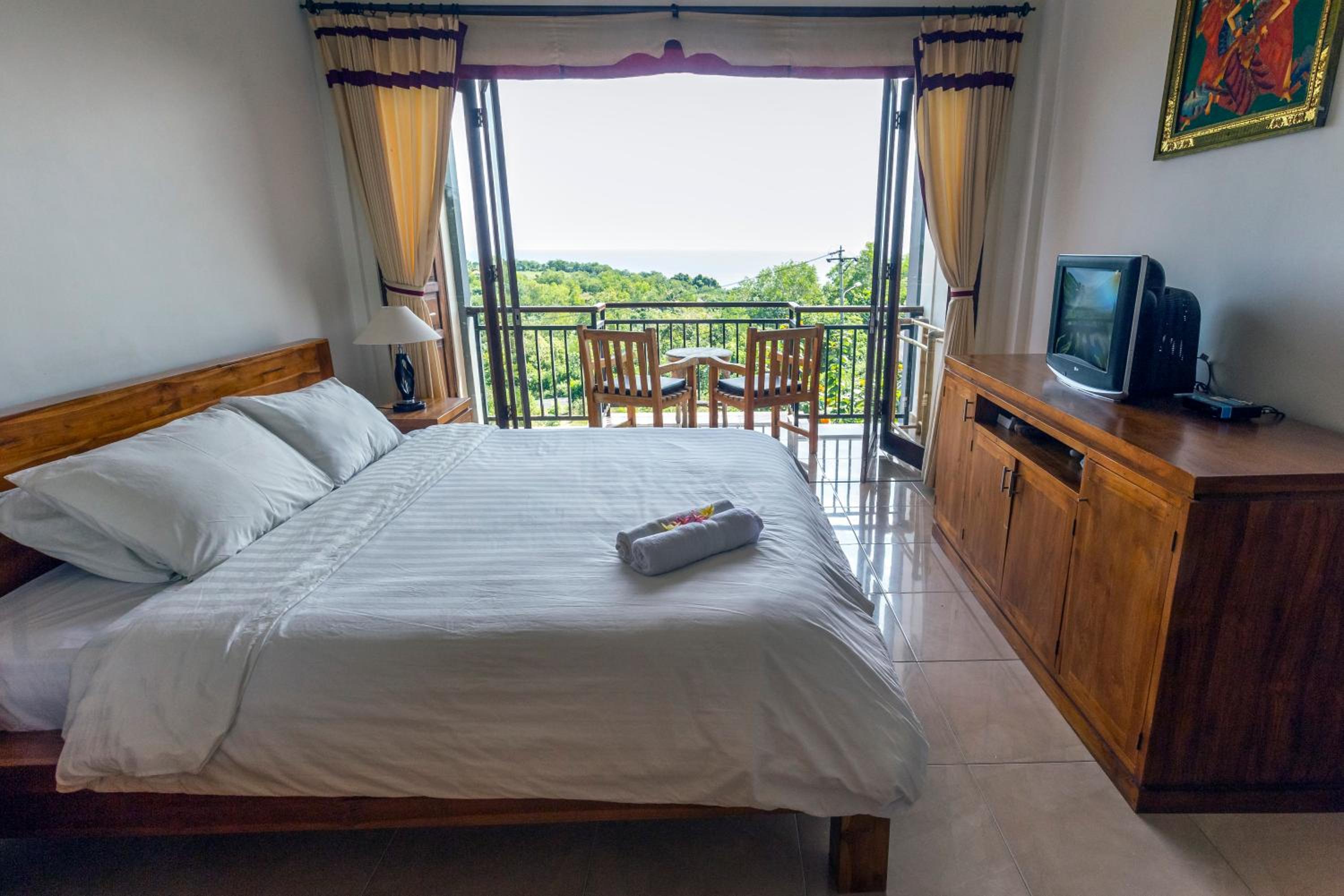 Deluxe Double or Twin Room with Balcony - Photo 16