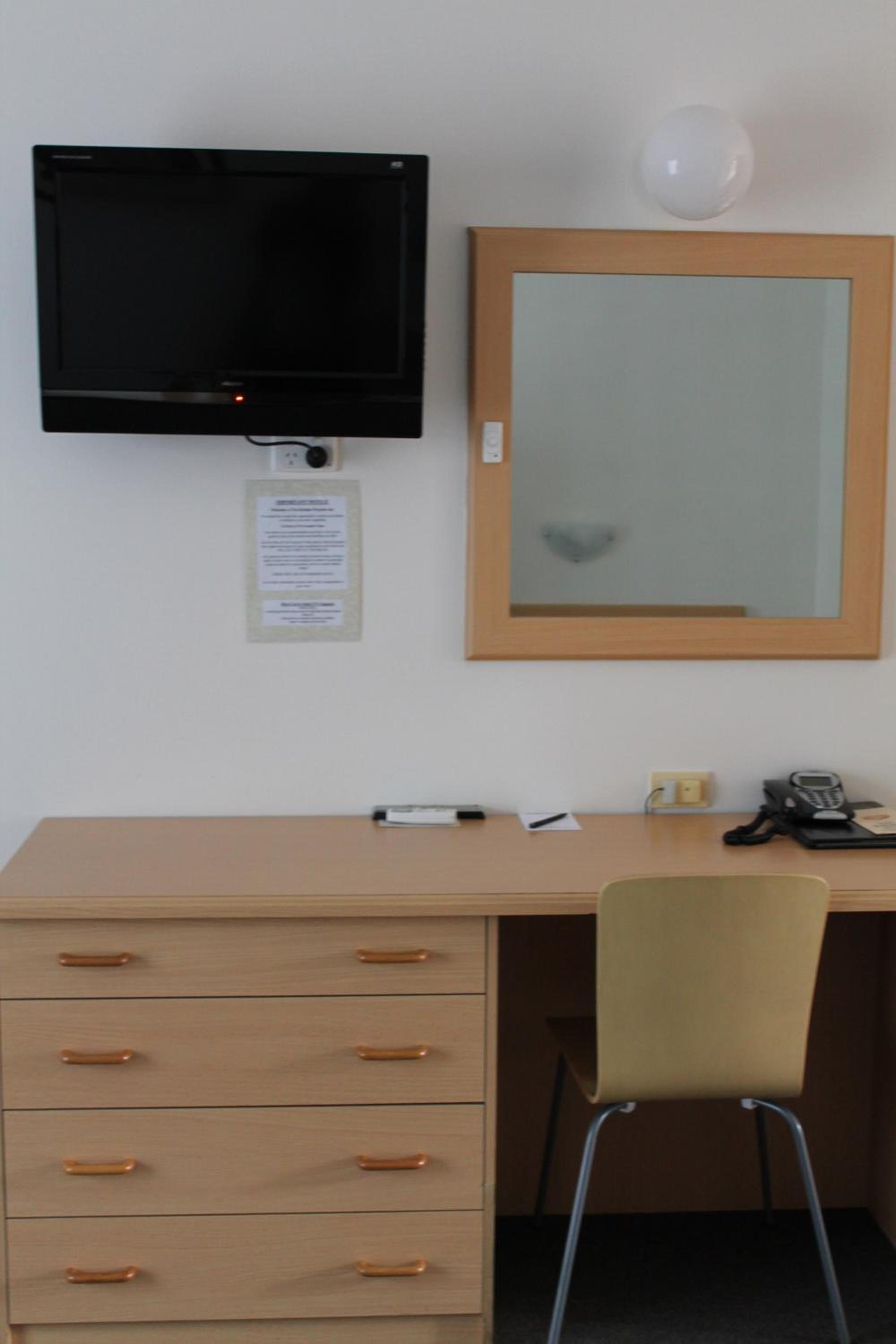 Standard Double Or Twin Room - Photo 3