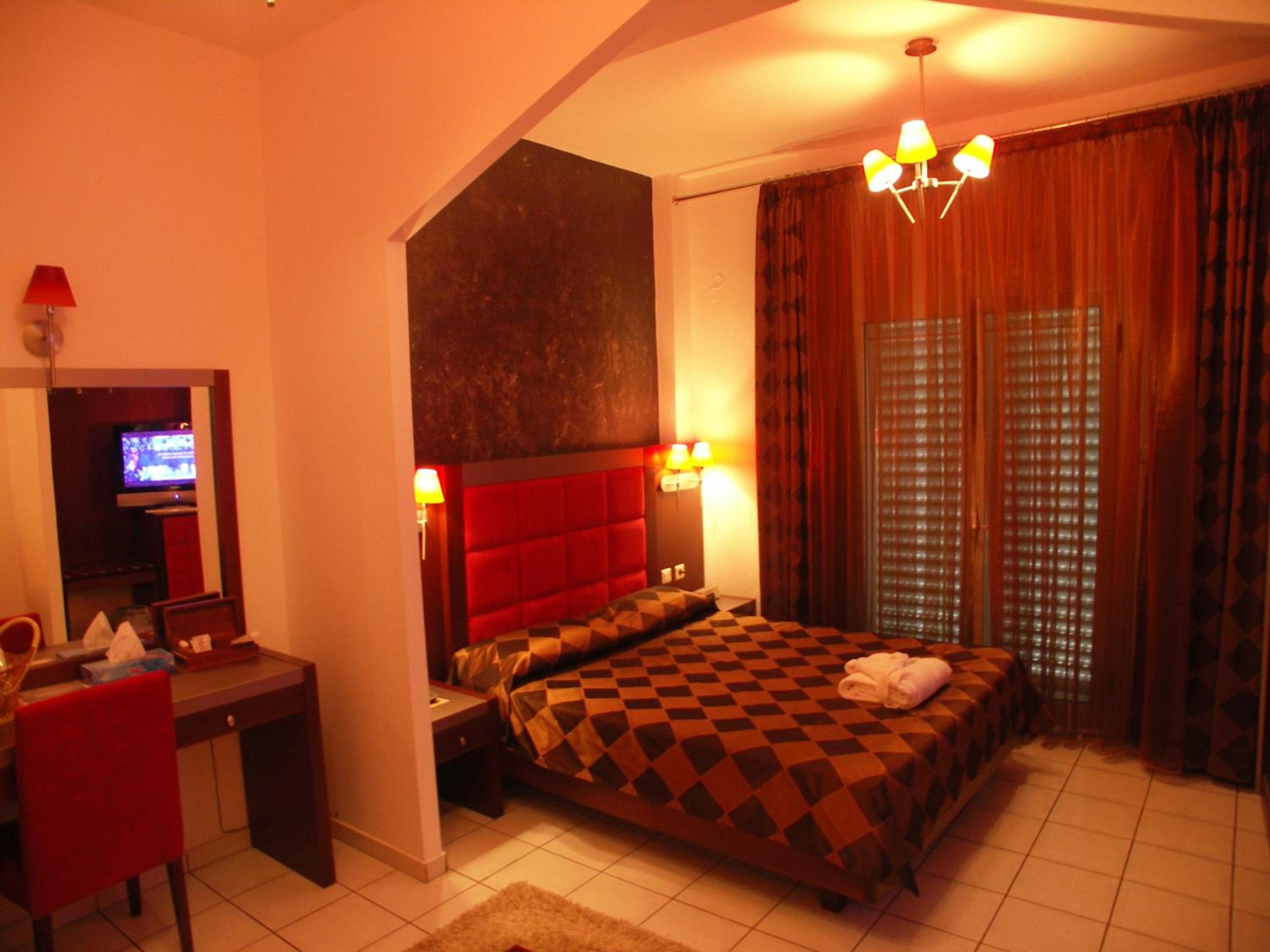 Double or Twin Room - Photo 13