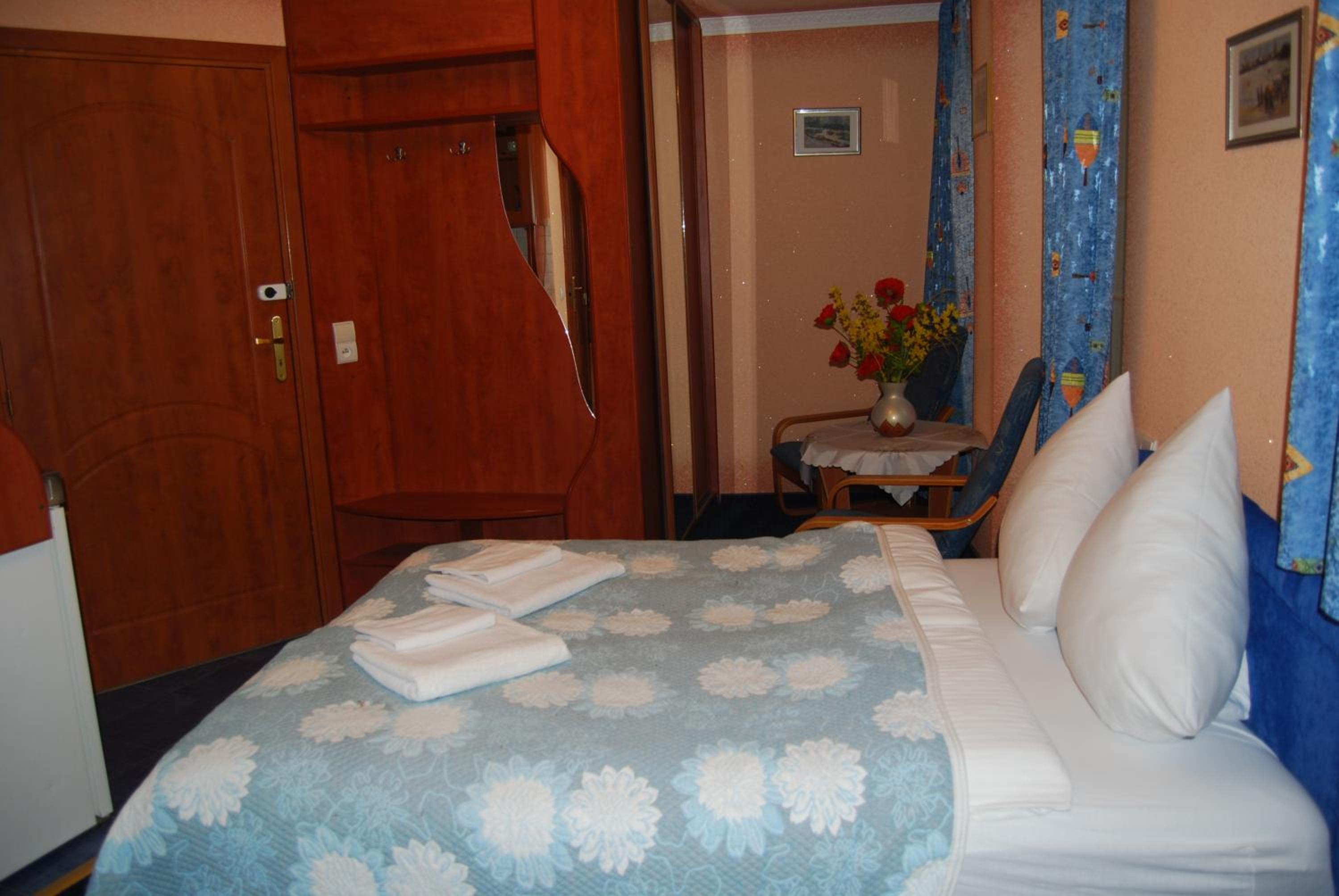 Double Room with Sea View - Photo 11