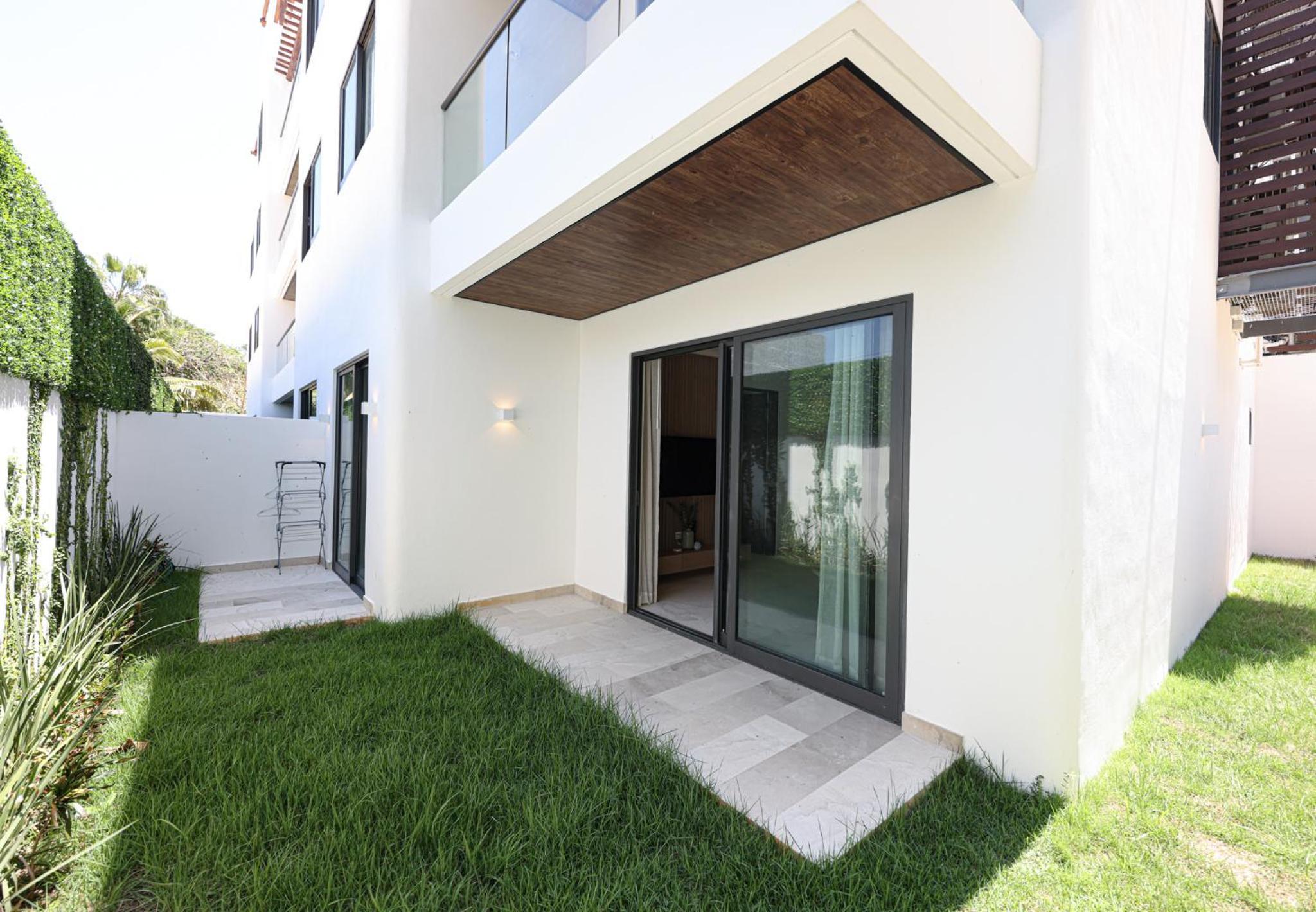 One-Bedroom Apartment with Garden photo 1