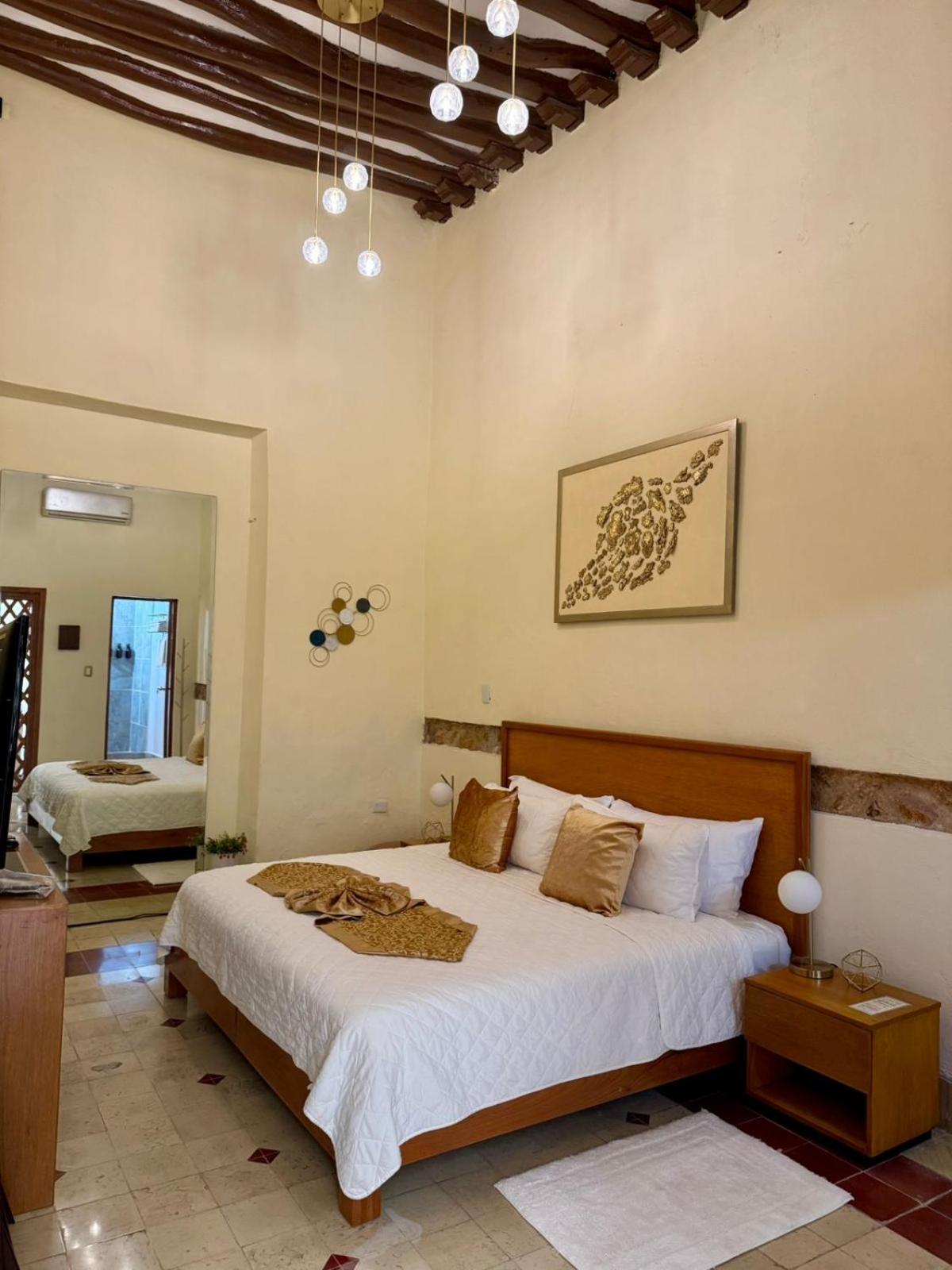 Deluxe King Room photo 2