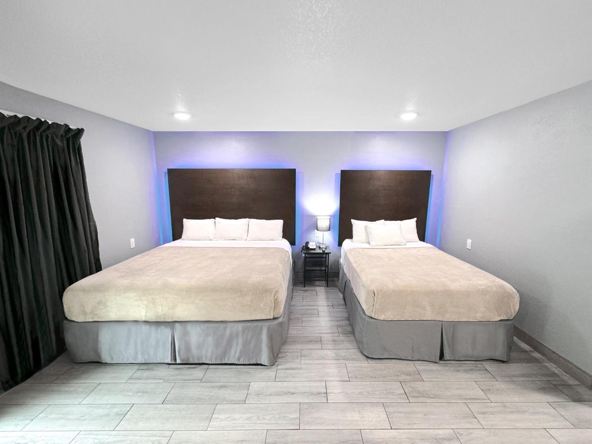 Deluxe Suite photo 2