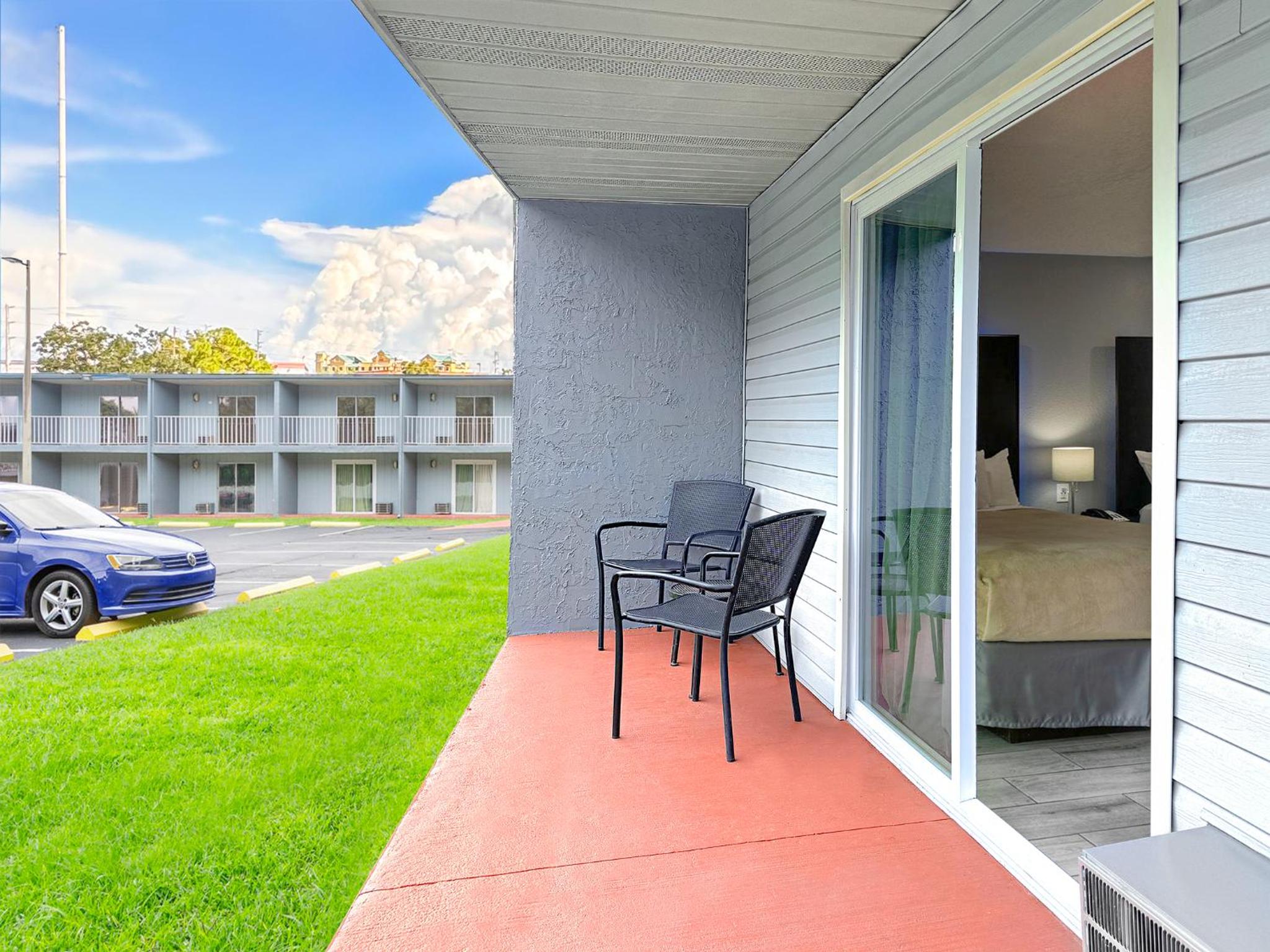 Deluxe Suite photo 3