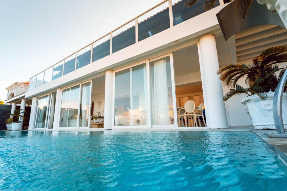 Queen Suite with Sea View photo 1