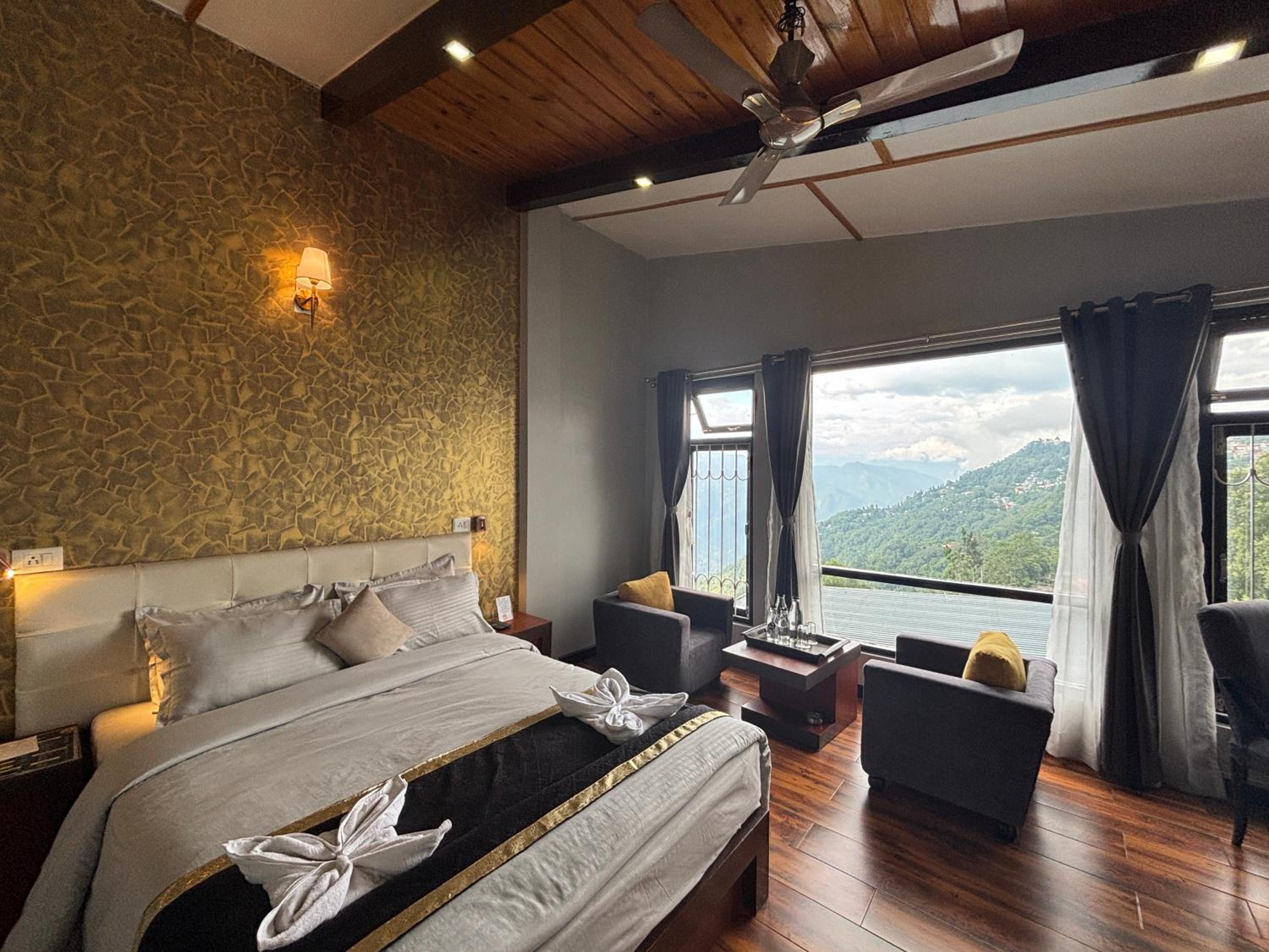 King Room with Mountain View - Photo 4