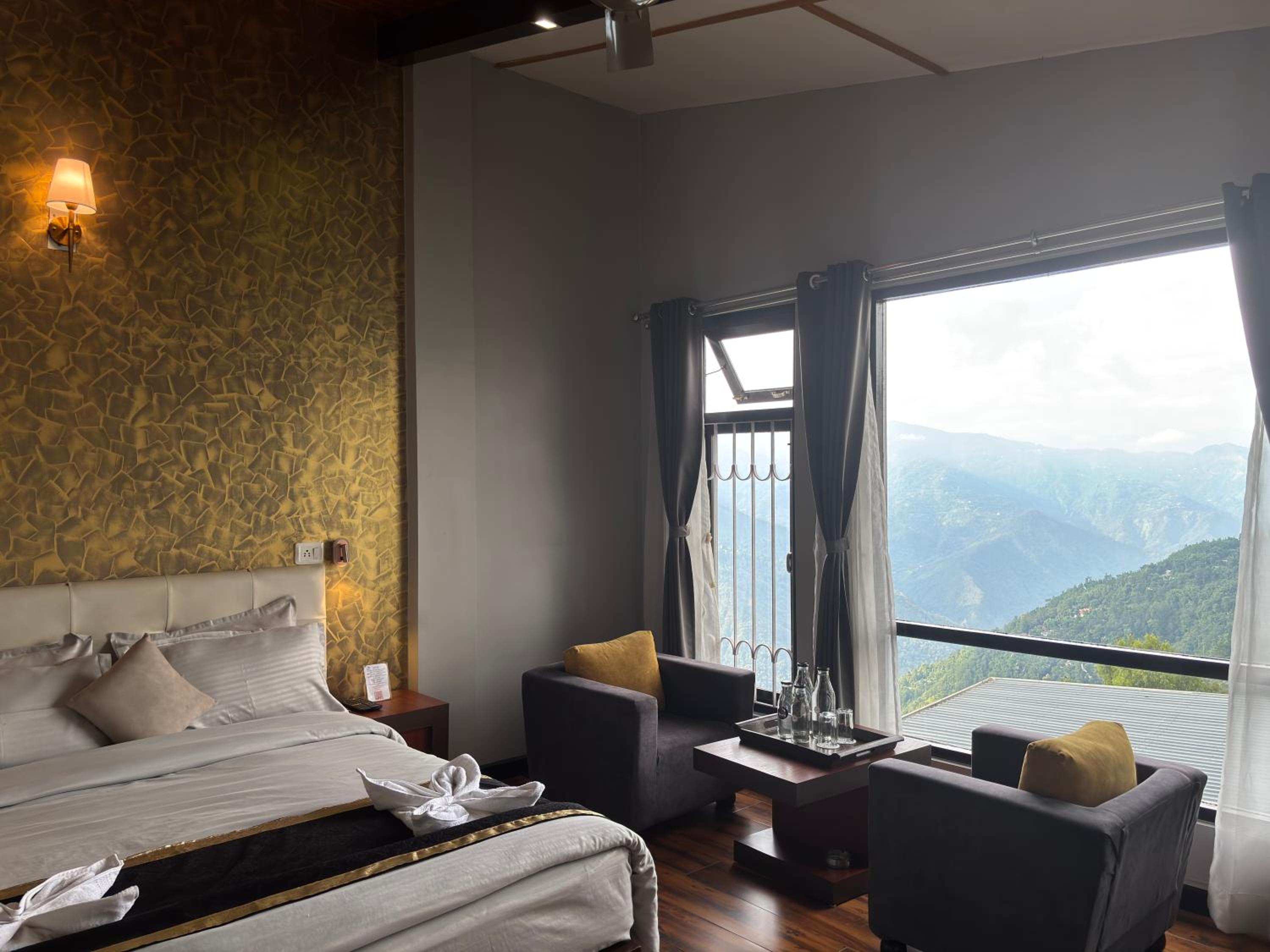 King Room with Mountain View - Photo 7