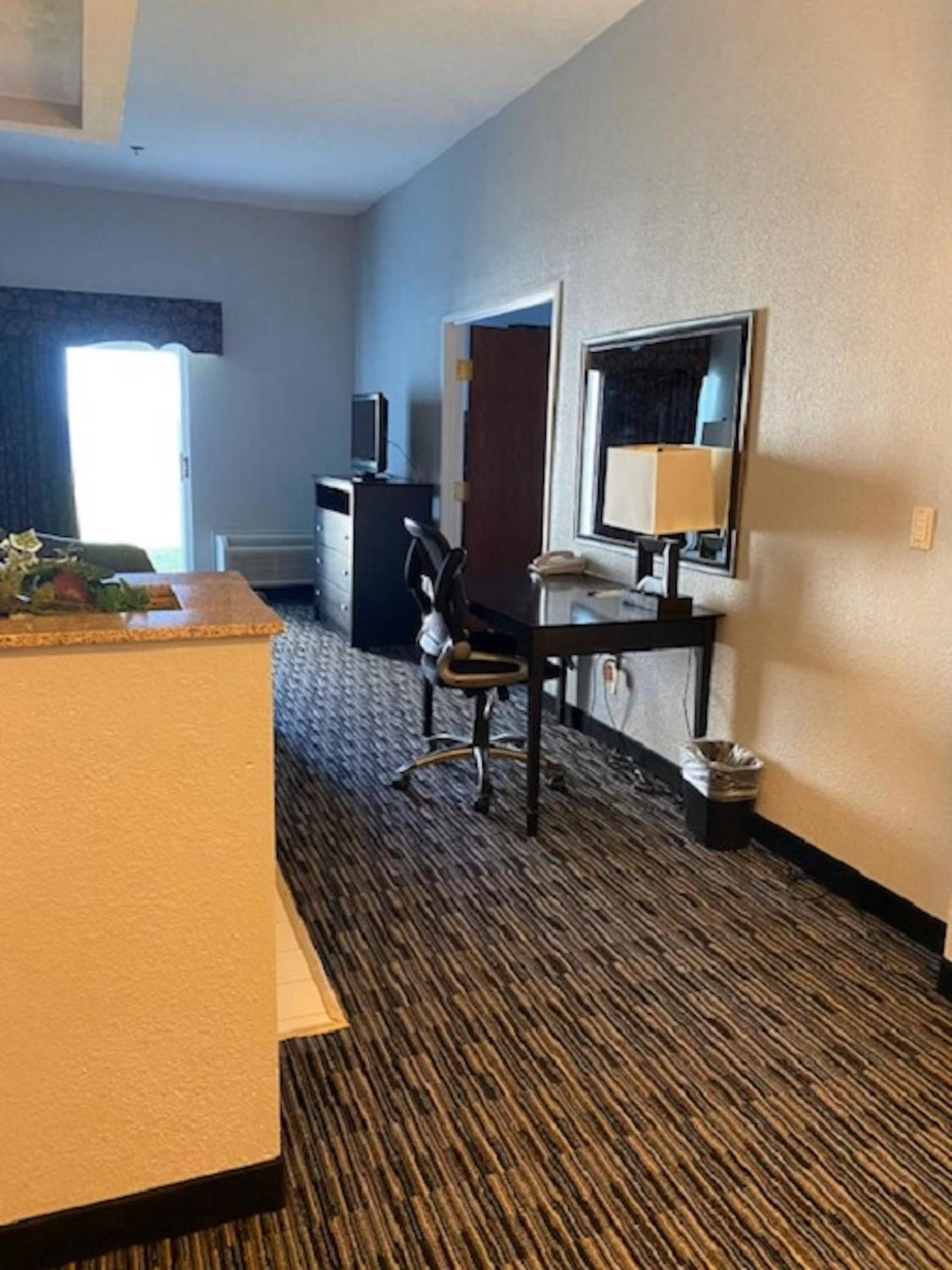 Executive Suite photo 3