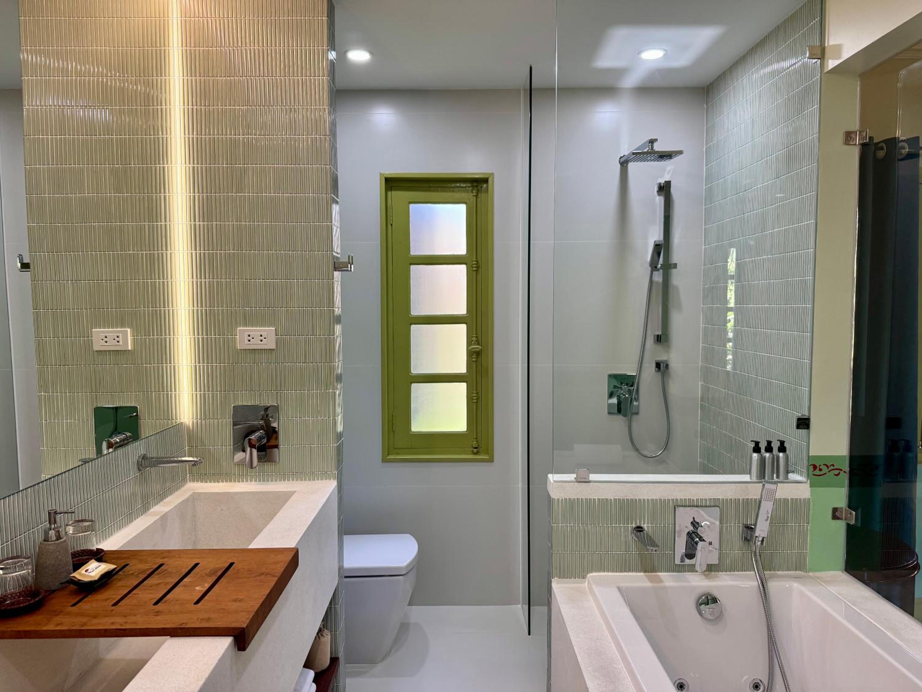 Heritage Suite with Bathtub  - Photo 1
