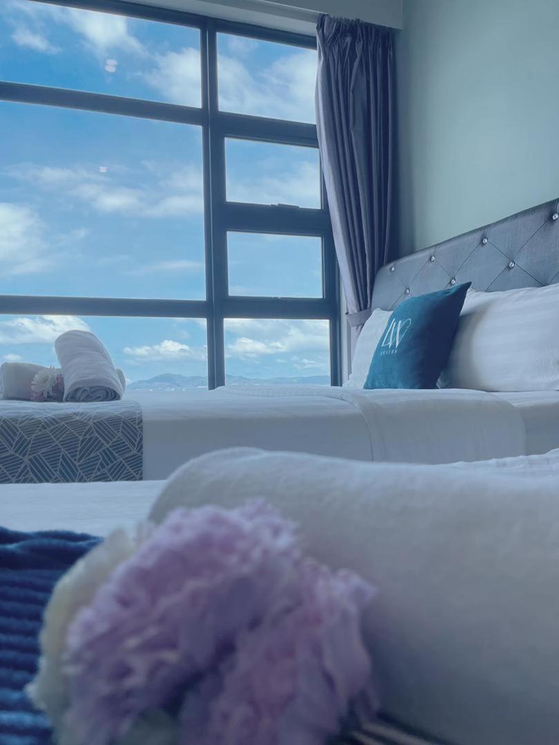 Two-Bedroom Apartment with Sea View - Photo 2